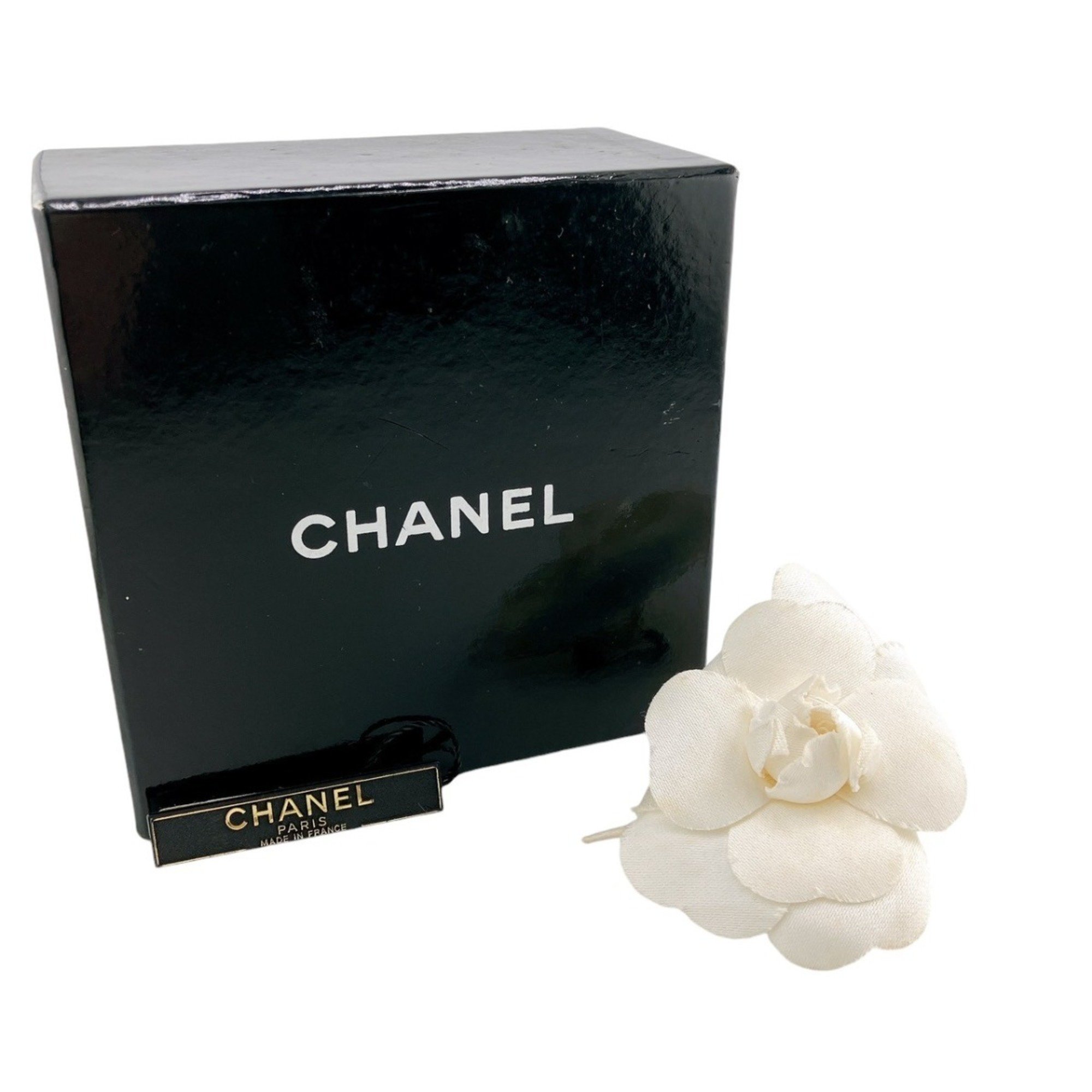 CHANEL Brooch Corsage Camellia White