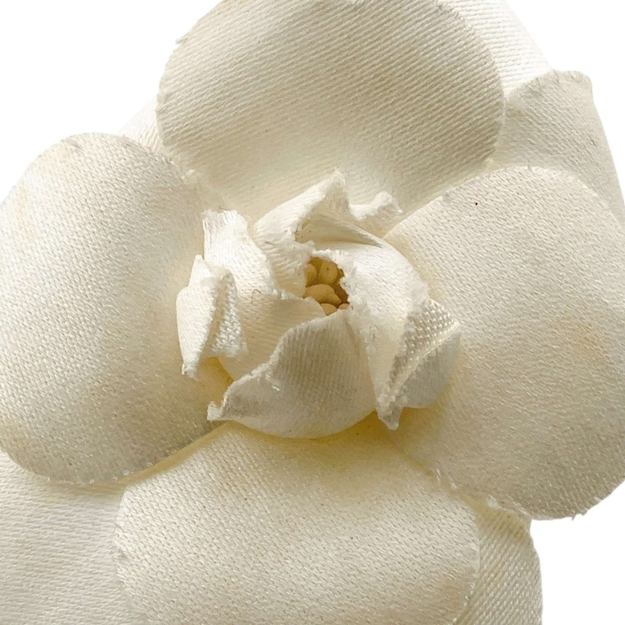 CHANEL Brooch Corsage Camellia White