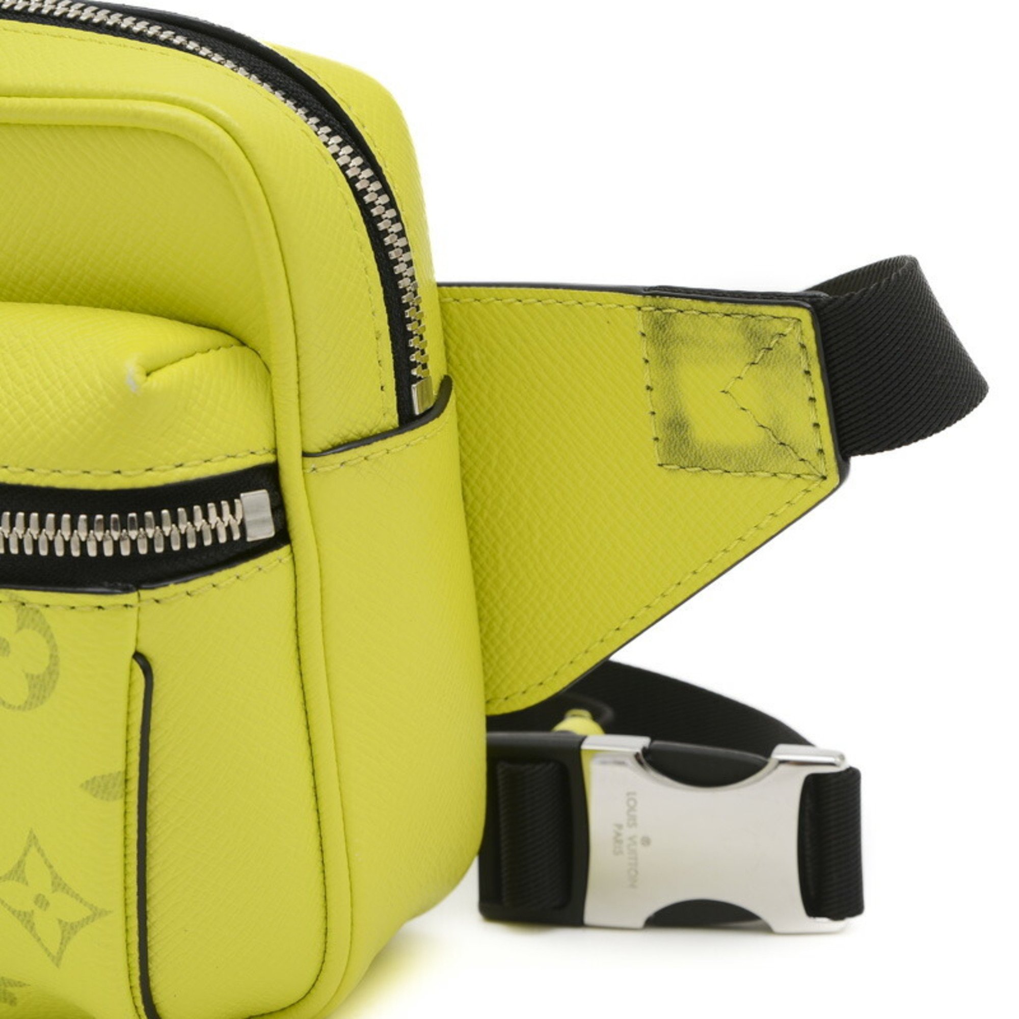 Louis Vuitton Taiga Rama Bumbag Jaune Discovery Waist Bag M30251