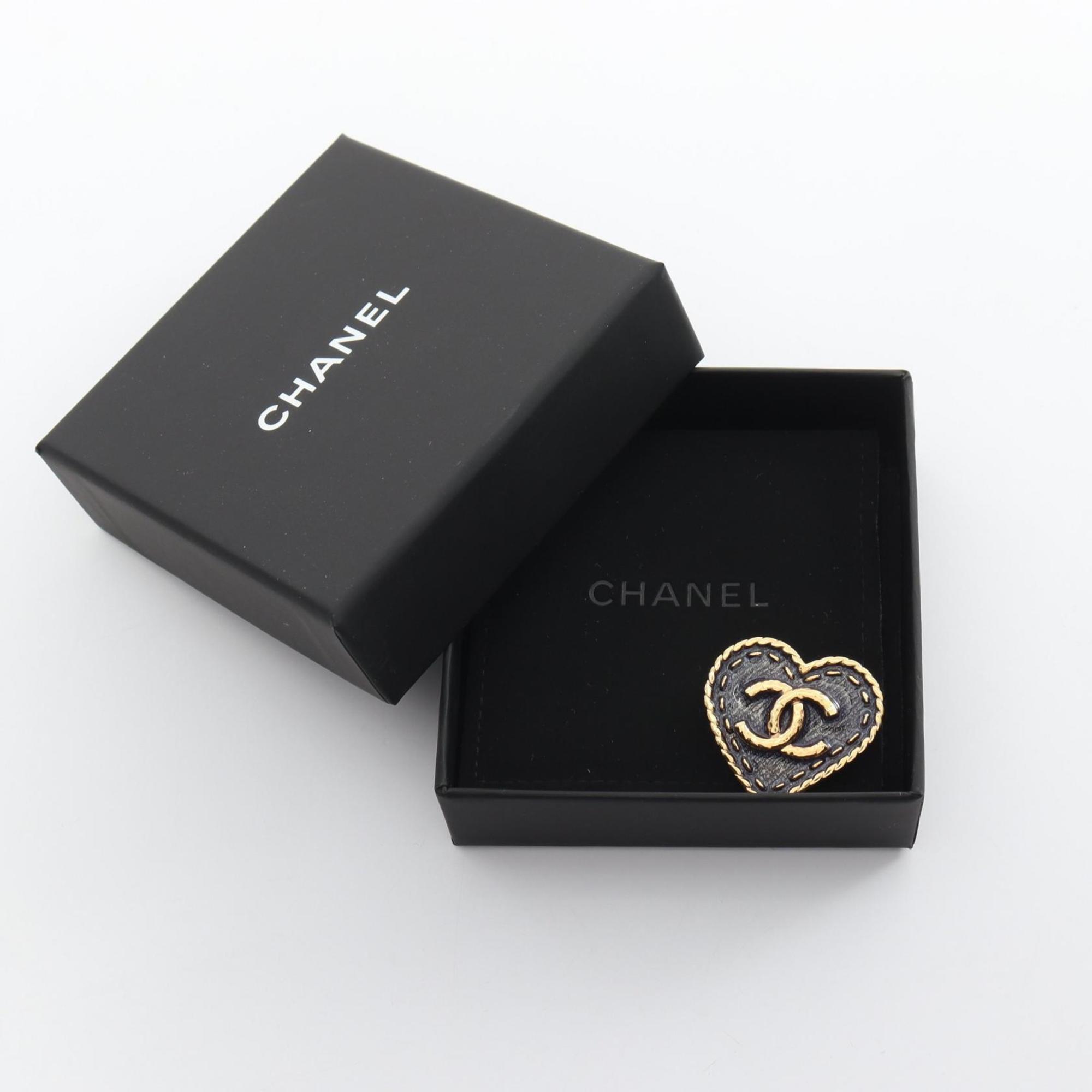 CHANEL Coco Mark Heart Brooch GP (Gold Plated) Women's Navy Gold