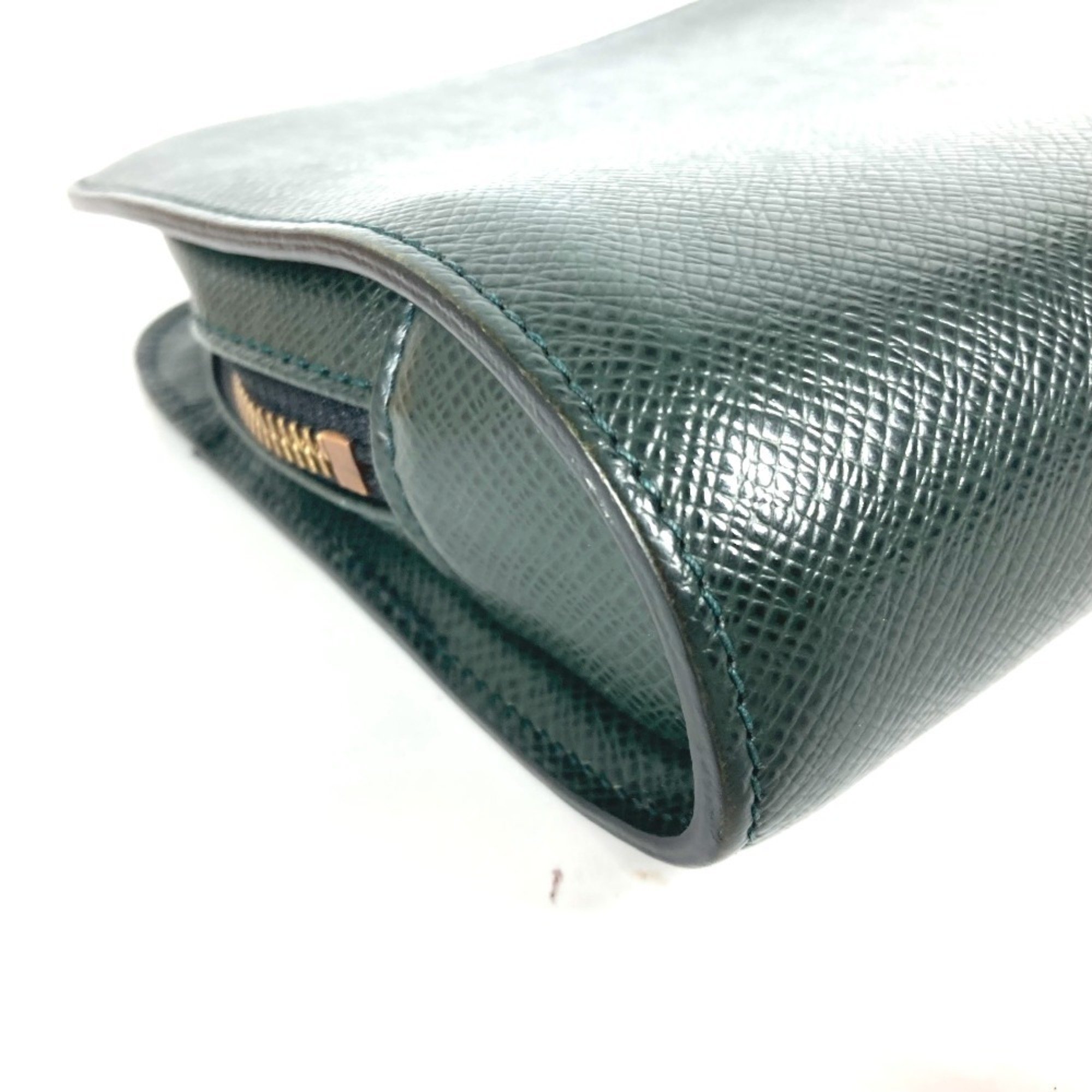 LOUIS VUITTON M30184 Taiga Baikal Clutch Bag Pouch with Strap Second Leather Men's Episea Green