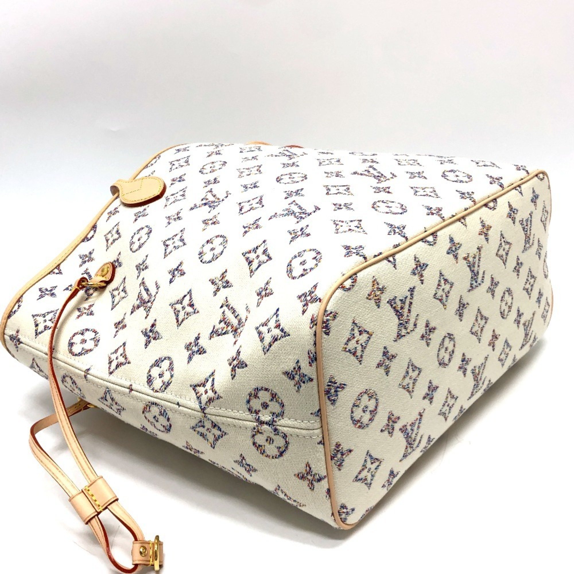 LOUIS VUITTON Louis Vuitton M24905 Neverfull MM Tote Bag Women's White