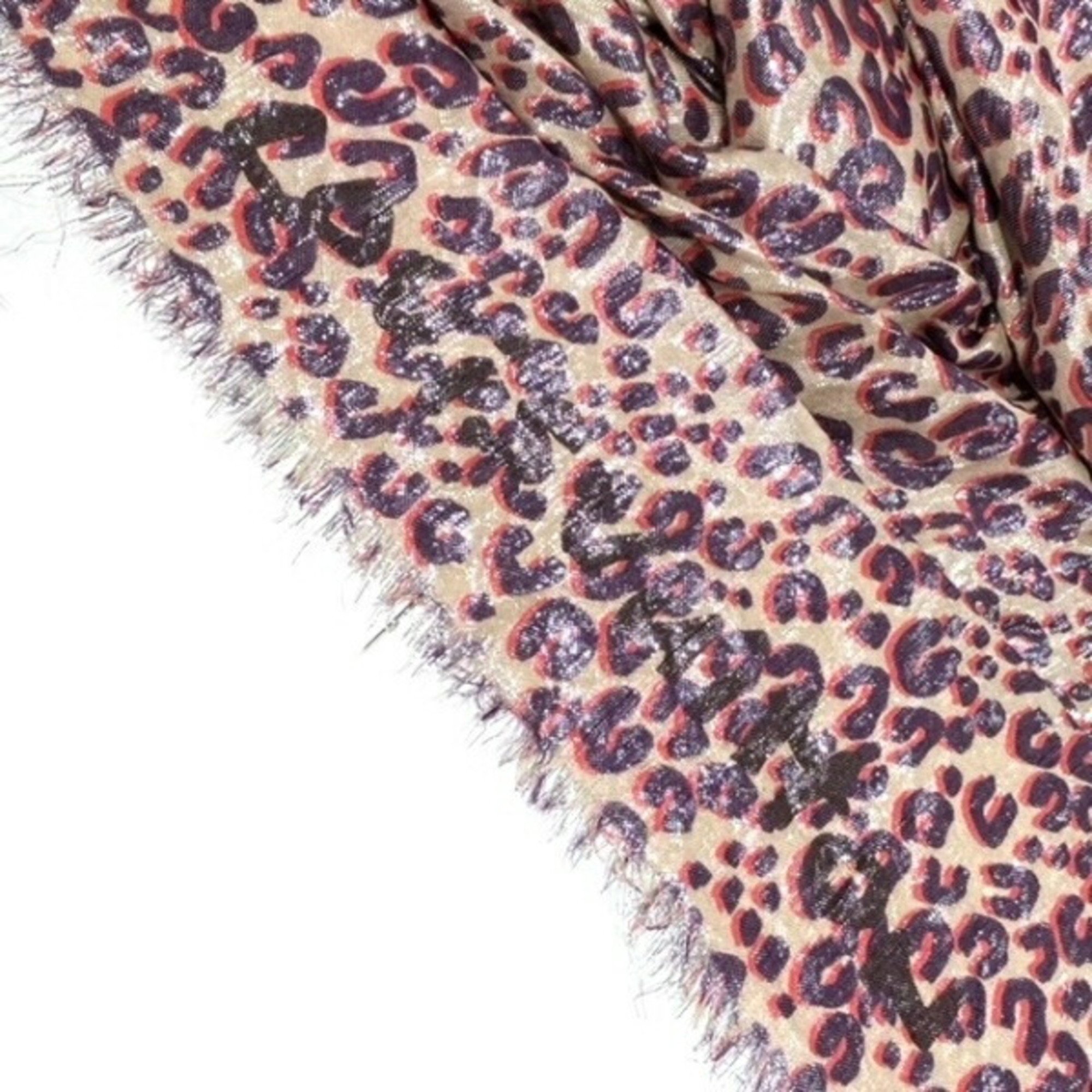 Louis Vuitton Etoile Leopard Print Accessory Stole for Women