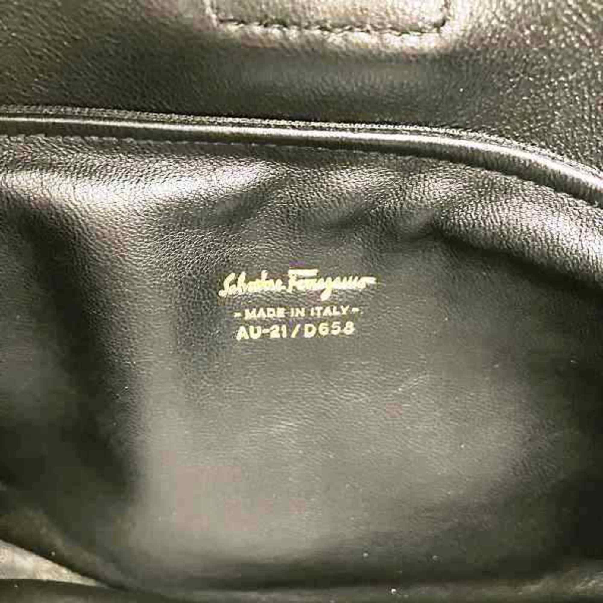 Salvatore Ferragamo Ferragamo Gancini AU21 D658 Leather Bag Handbag for Women