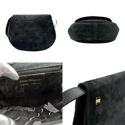 Salvatore Ferragamo Vara Suede Black Shoulder Bag for Women z2537