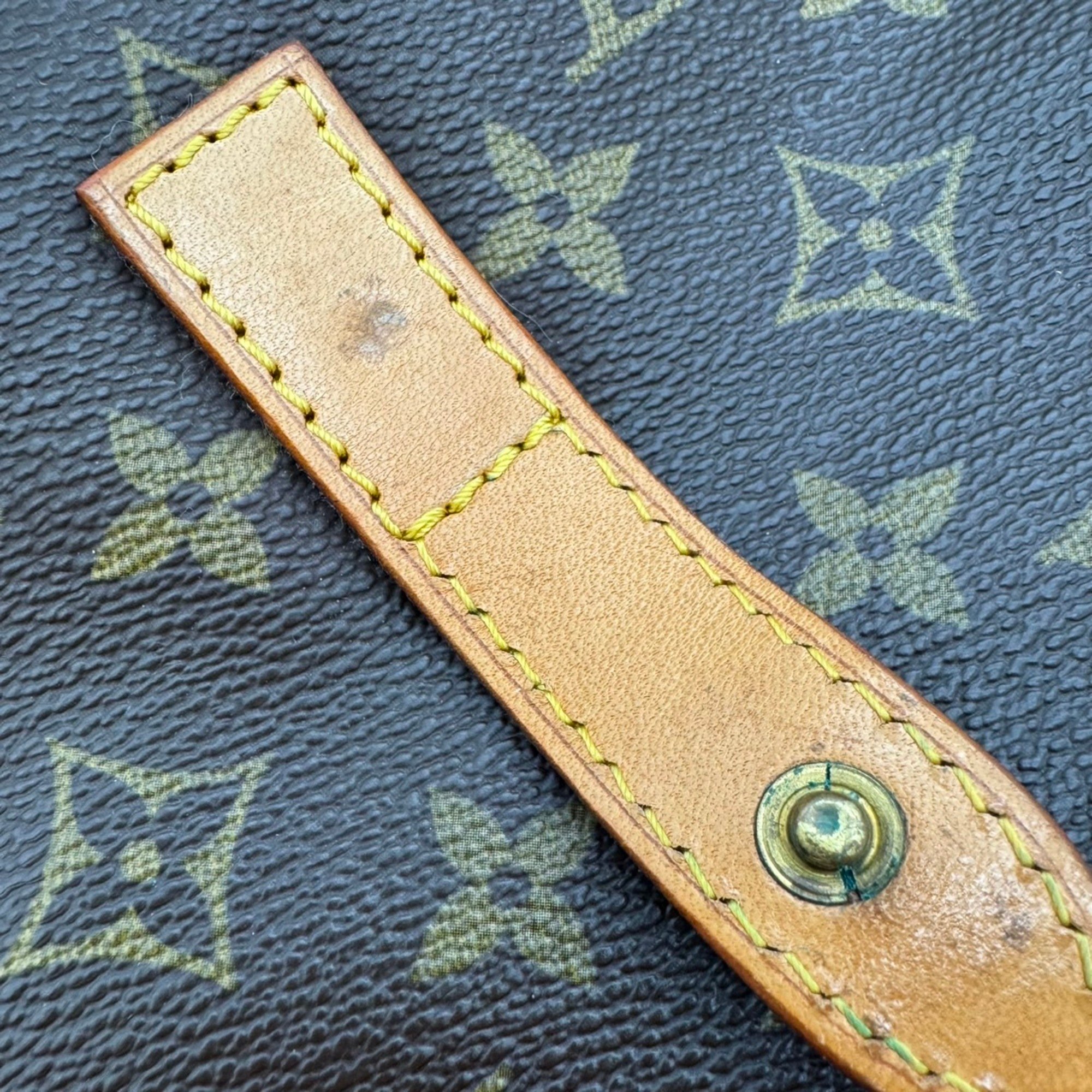 LOUIS VUITTON Louis Vuitton Pochette Pliant Monogram Clutch Bag Snap Button M51805