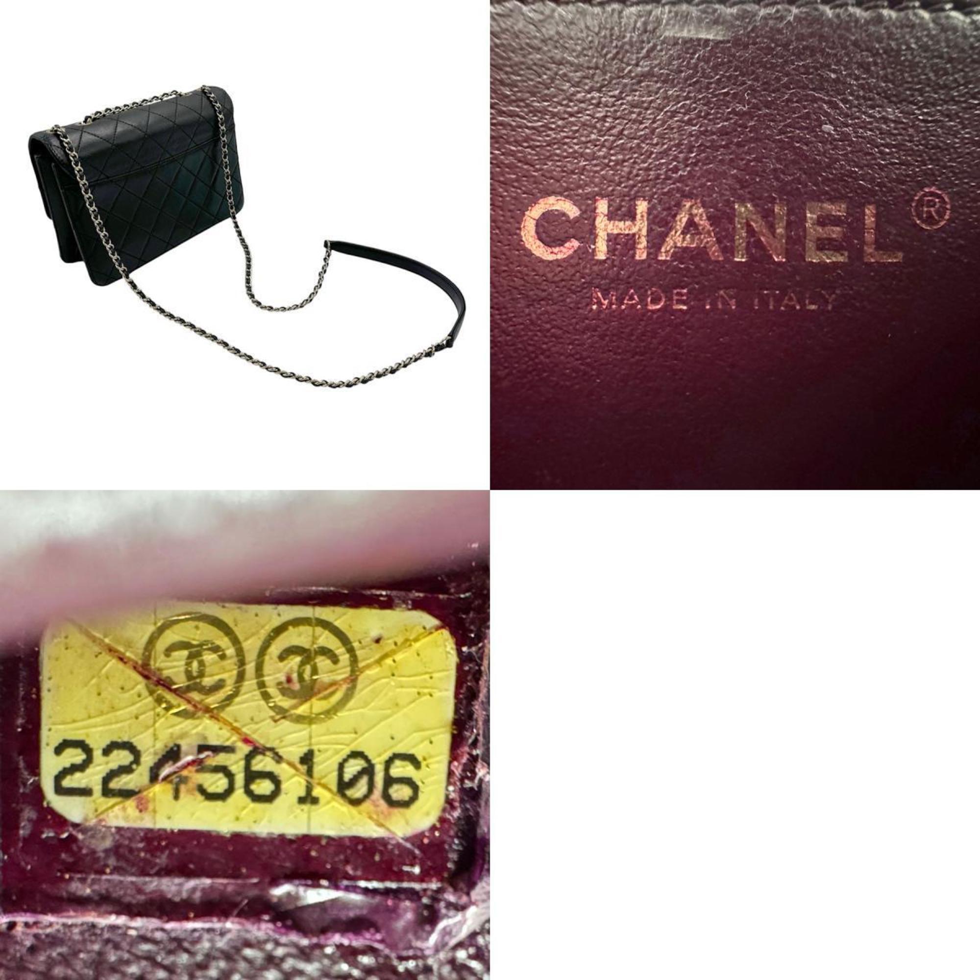 CHANEL Shoulder Bag Matelasse Leather Black Gold Women's z2509