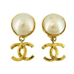 Chanel Earrings Coco Mark Circle Fake Pearl GP Plated Gold 95P Women's