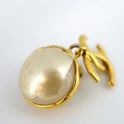 Chanel Earrings Coco Mark Circle Fake Pearl GP Plated Gold 95P Women's