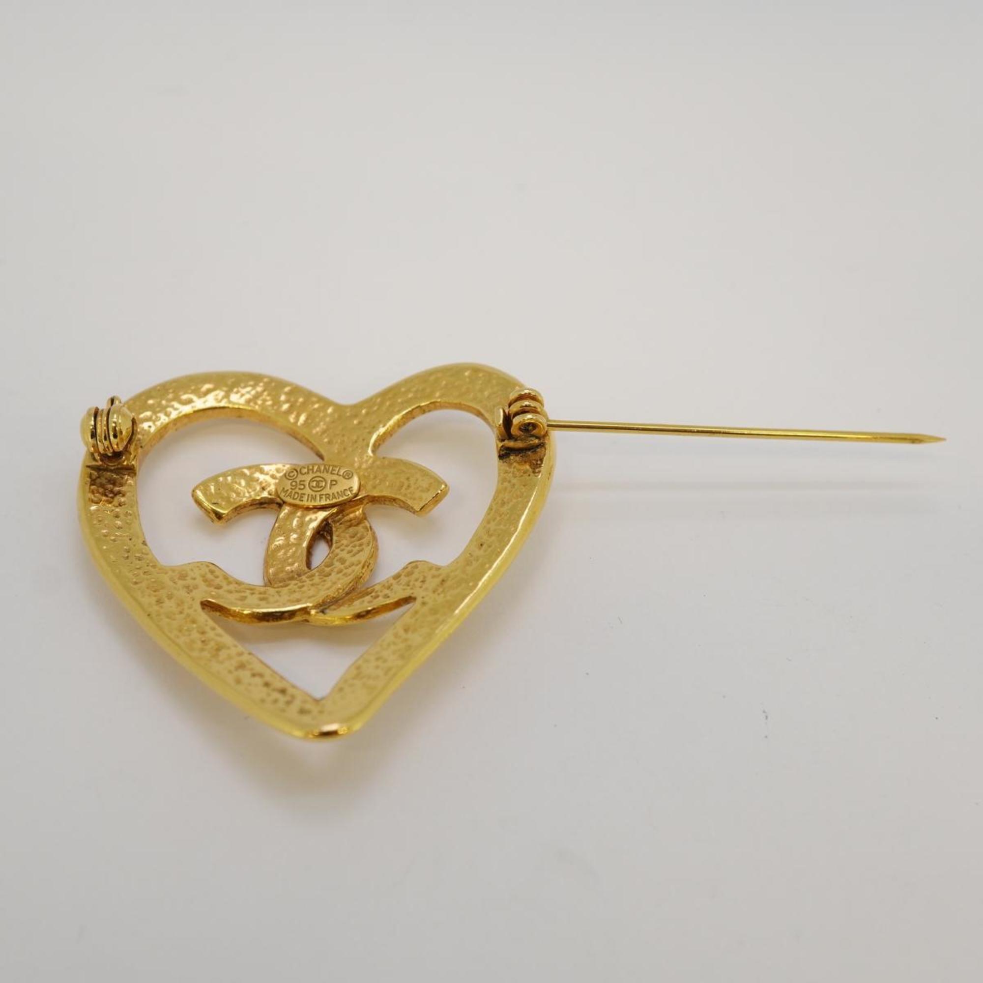 Chanel Brooch Coco Mark Heart Motif GP Plated Gold 95P Women's