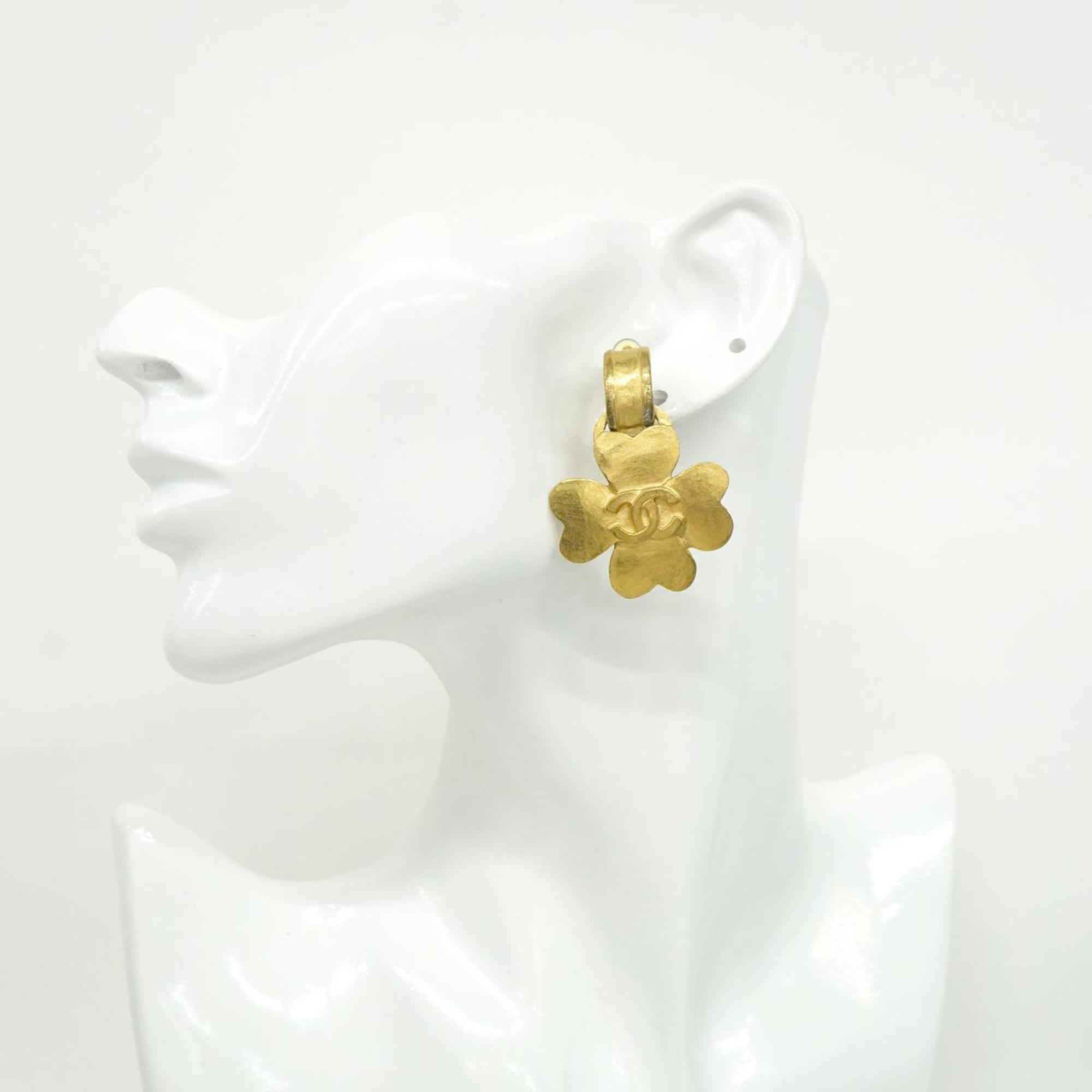 Chanel Earrings Coco Mark Clover GP Plated Gold 95P Women's