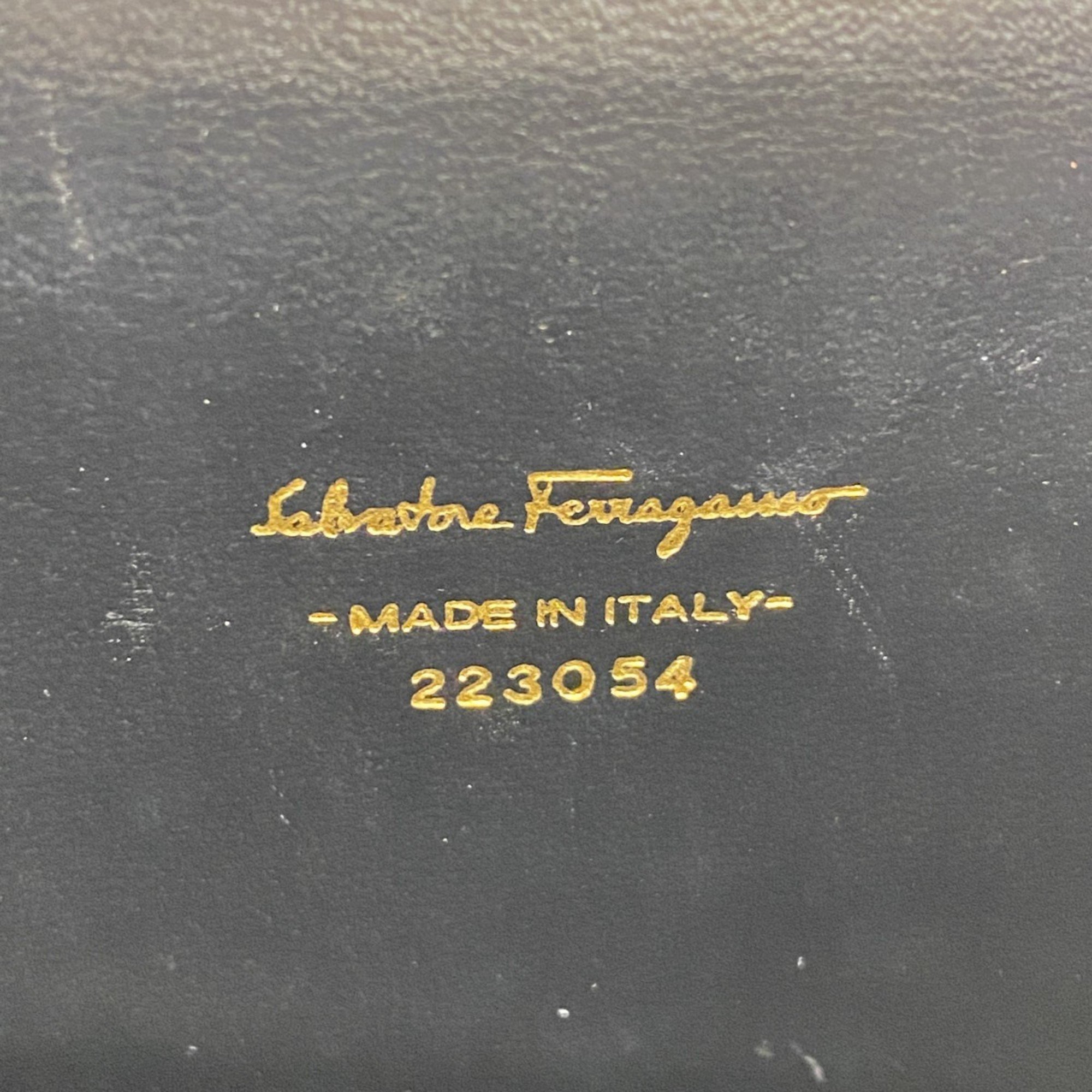 Salvatore Ferragamo Shoulder Bag Vara Leather Black Women's