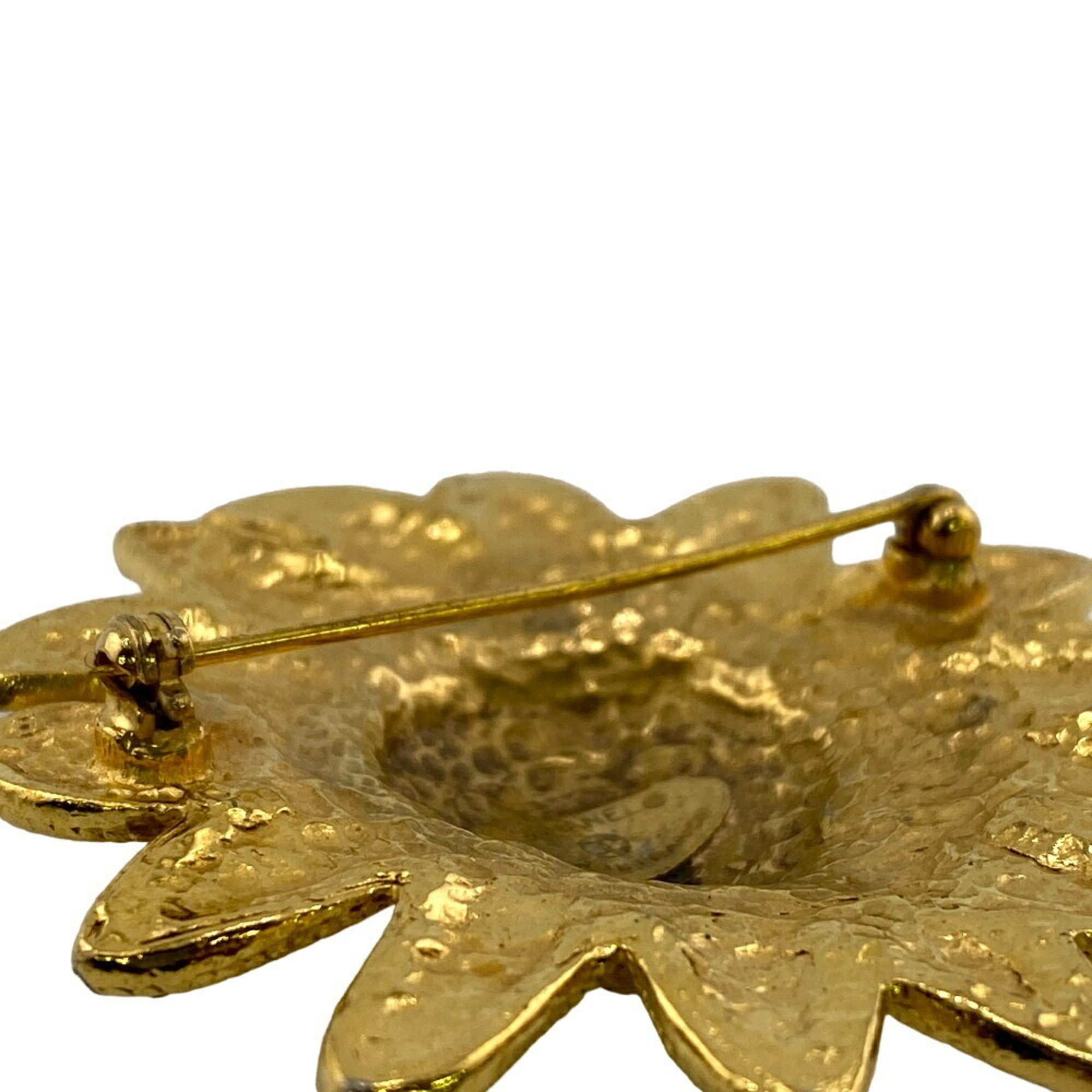 CHANEL Lion Brooch Gold Unisex