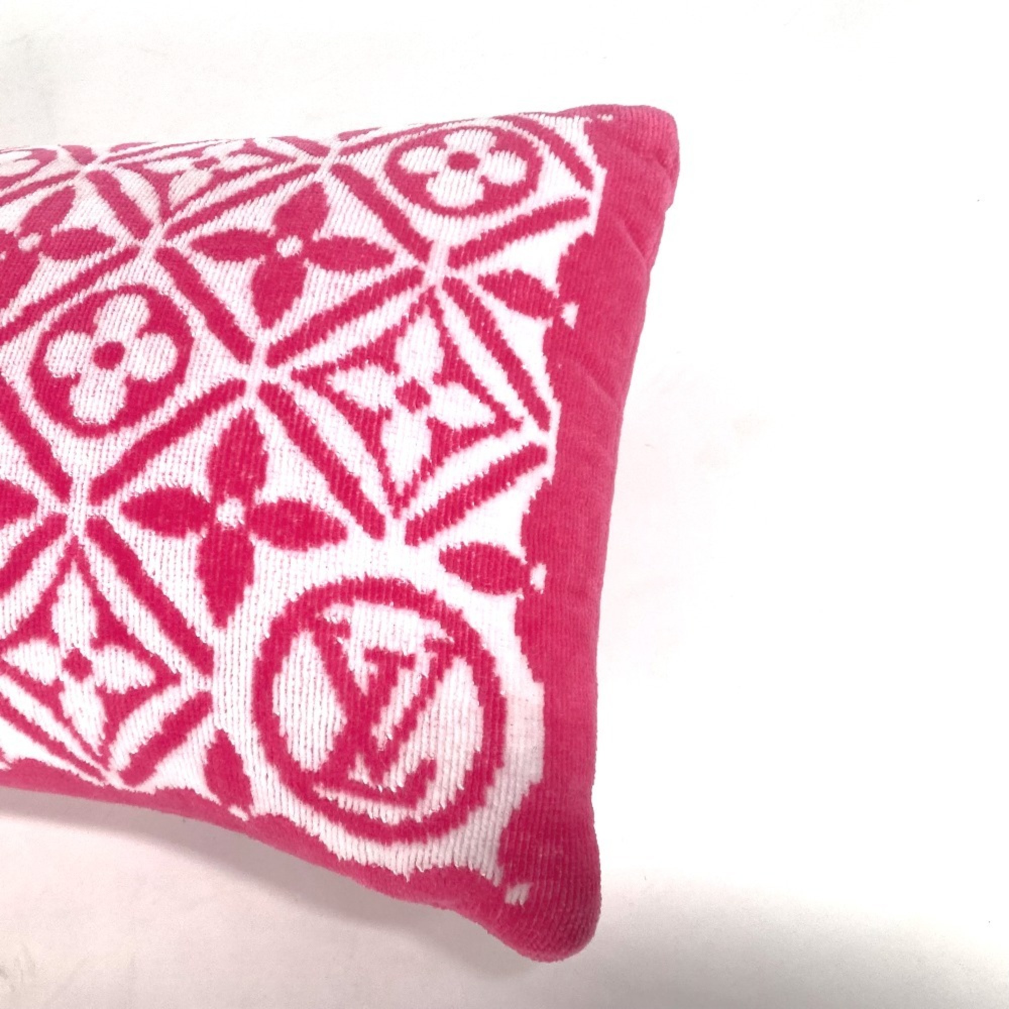 LOUIS VUITTON M01371 Beach Cushion Monogram Flower Tile Pillow Cotton Women's Pink