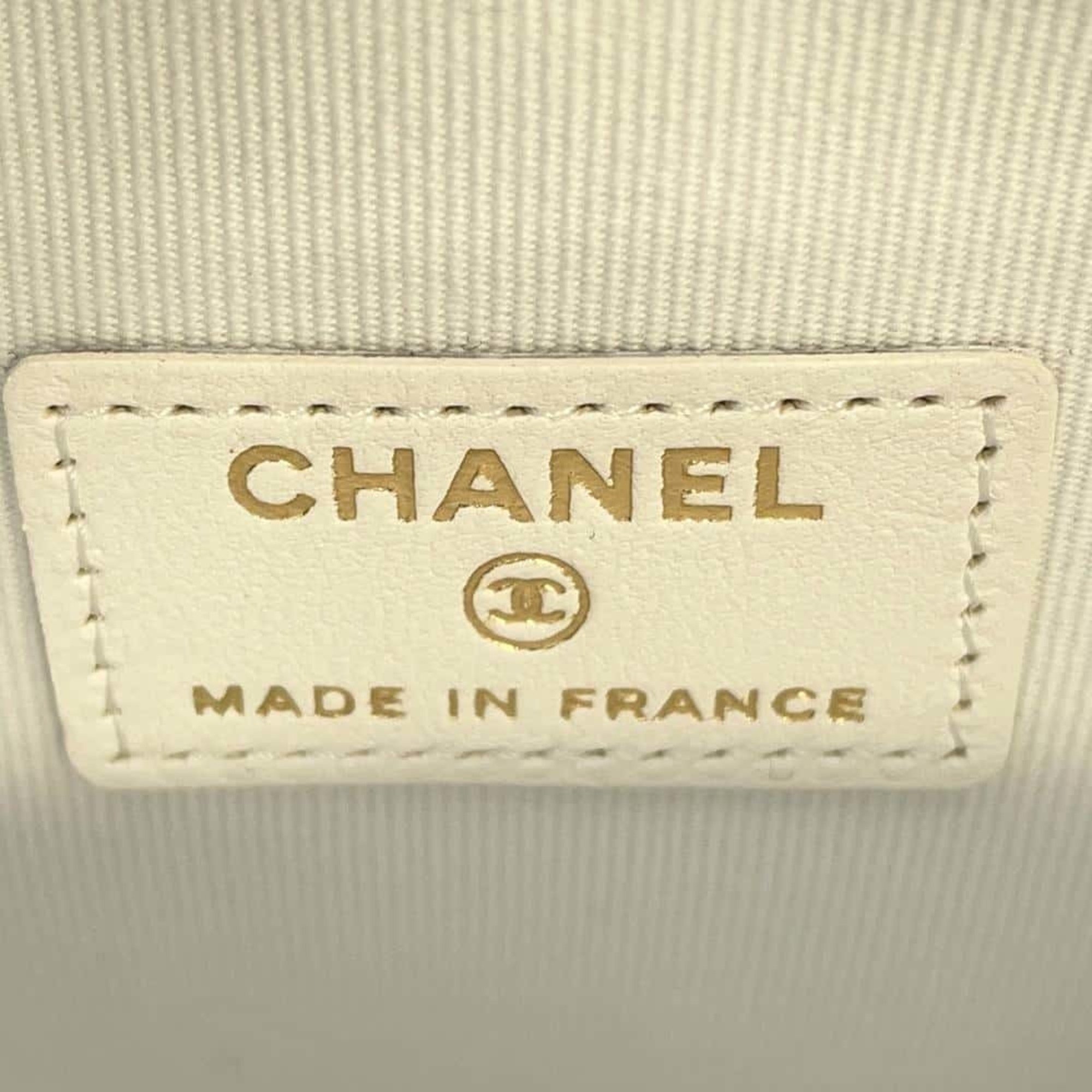 Chanel Chain Shoulder Bag Matelasse Coco Mark Heart Lambskin AP2784 CHANEL Pochette White