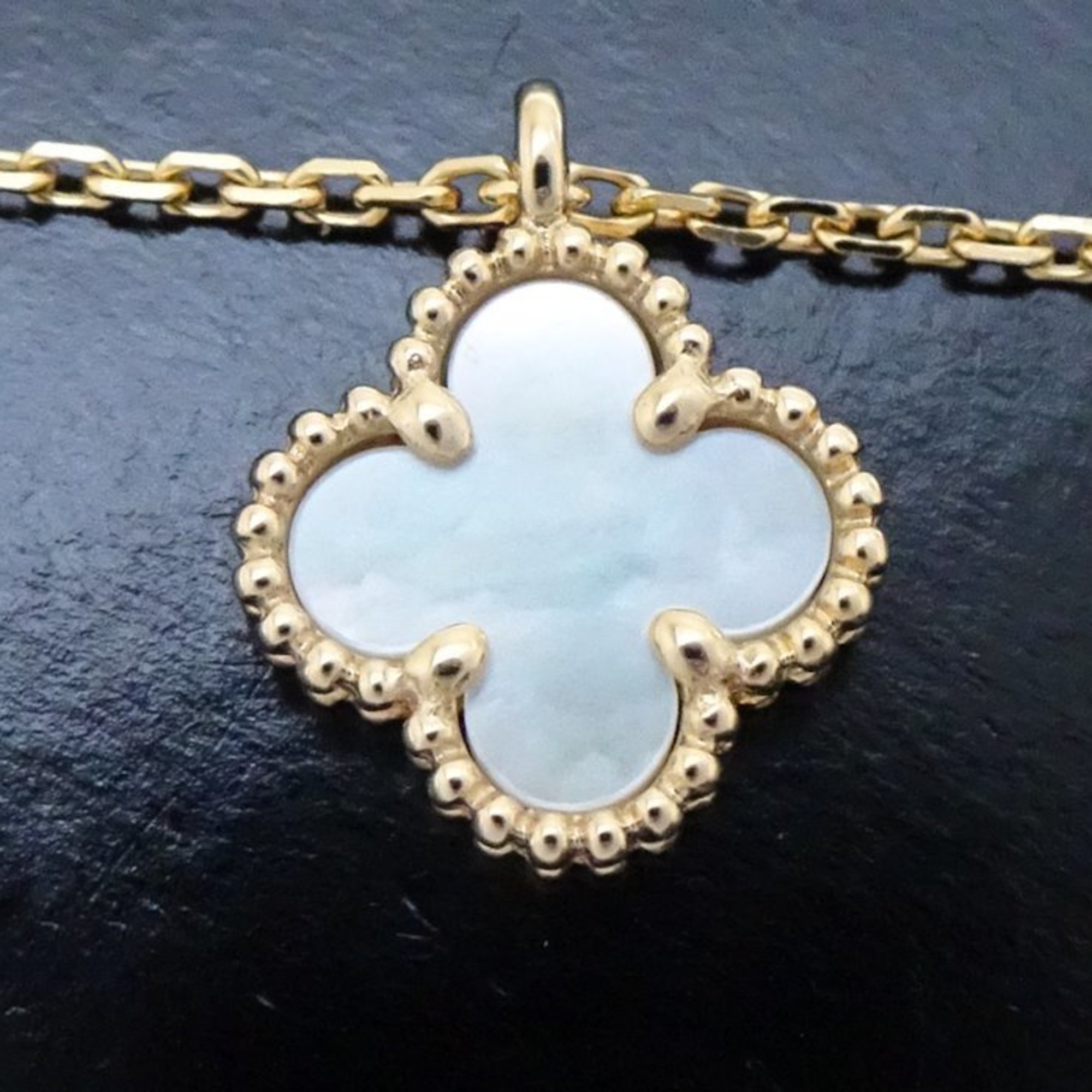 Van Cleef & Arpels Sweet Alhambra Necklace Mother of Pearl VCARF69100 K18YG Yellow Gold 292555