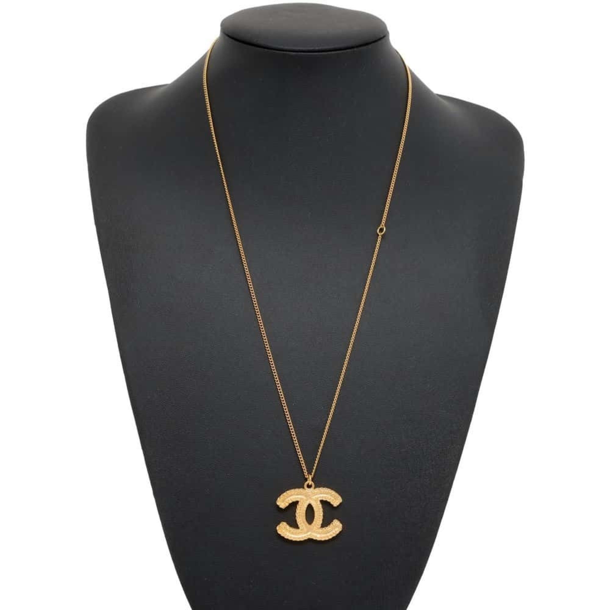 Chanel Necklace Coco Mark 12P A60024 CHANEL