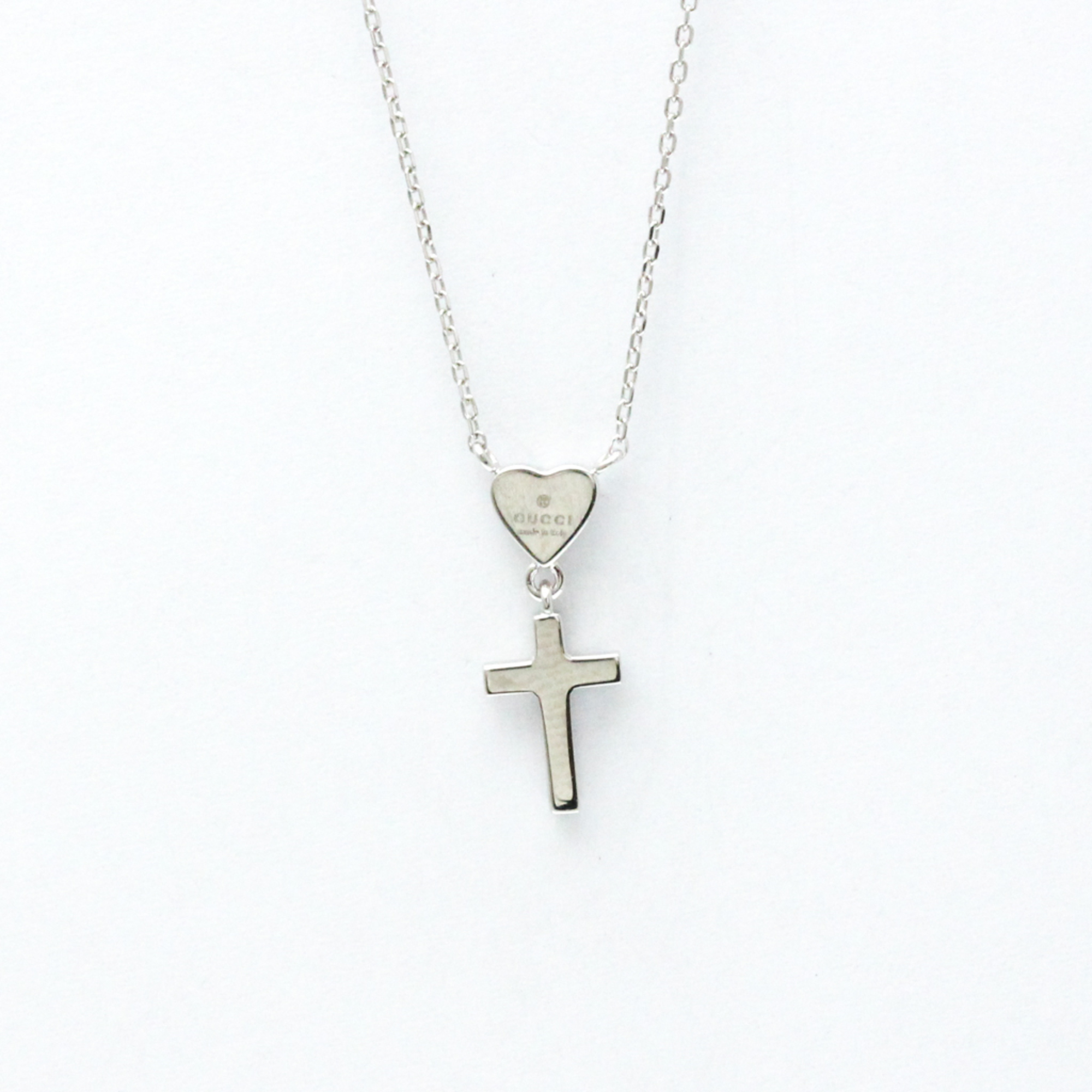 Gucci Heart Cross Diamond Necklace White Gold (18K) Diamond Men,Women Fashion Pendant Necklace (Silver)