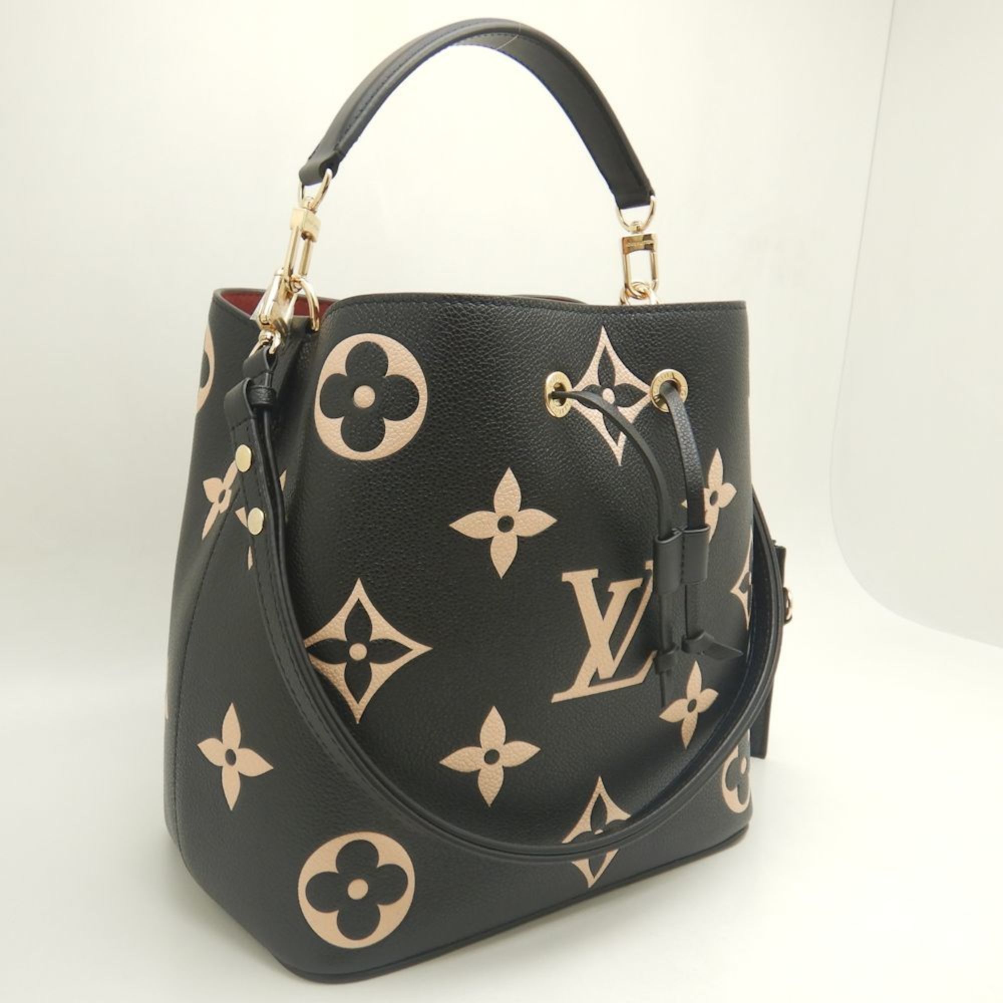 LOUIS VUITTON Louis Vuitton Bicolor Monogram Empreinte NeoNoe MM M45497 Handbag Noir Beige 252149