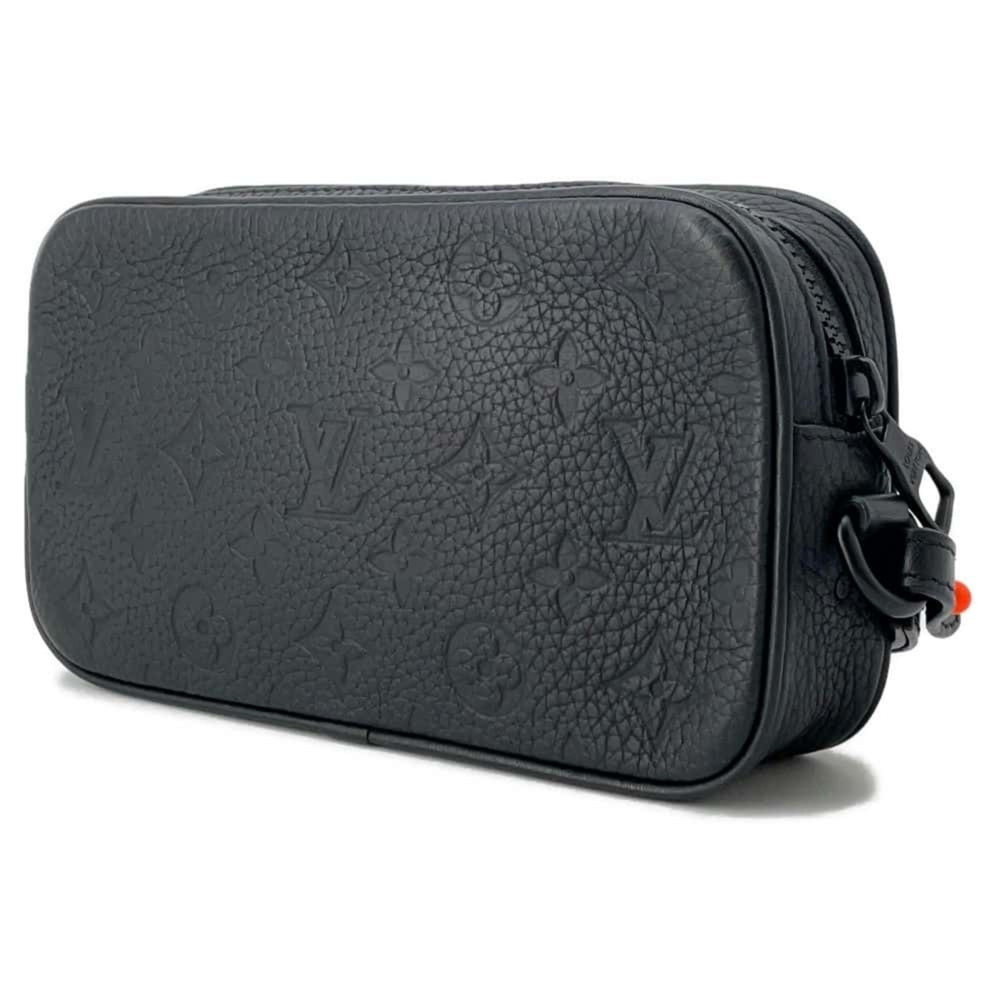 Louis Vuitton Second Bag Monogram Taurillon Pochette Volga M53550 Clutch Black