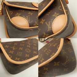 LOUIS VUITTON Louis Vuitton Monogram Diane NM PM M45985 Shoulder Bag Brown 252144