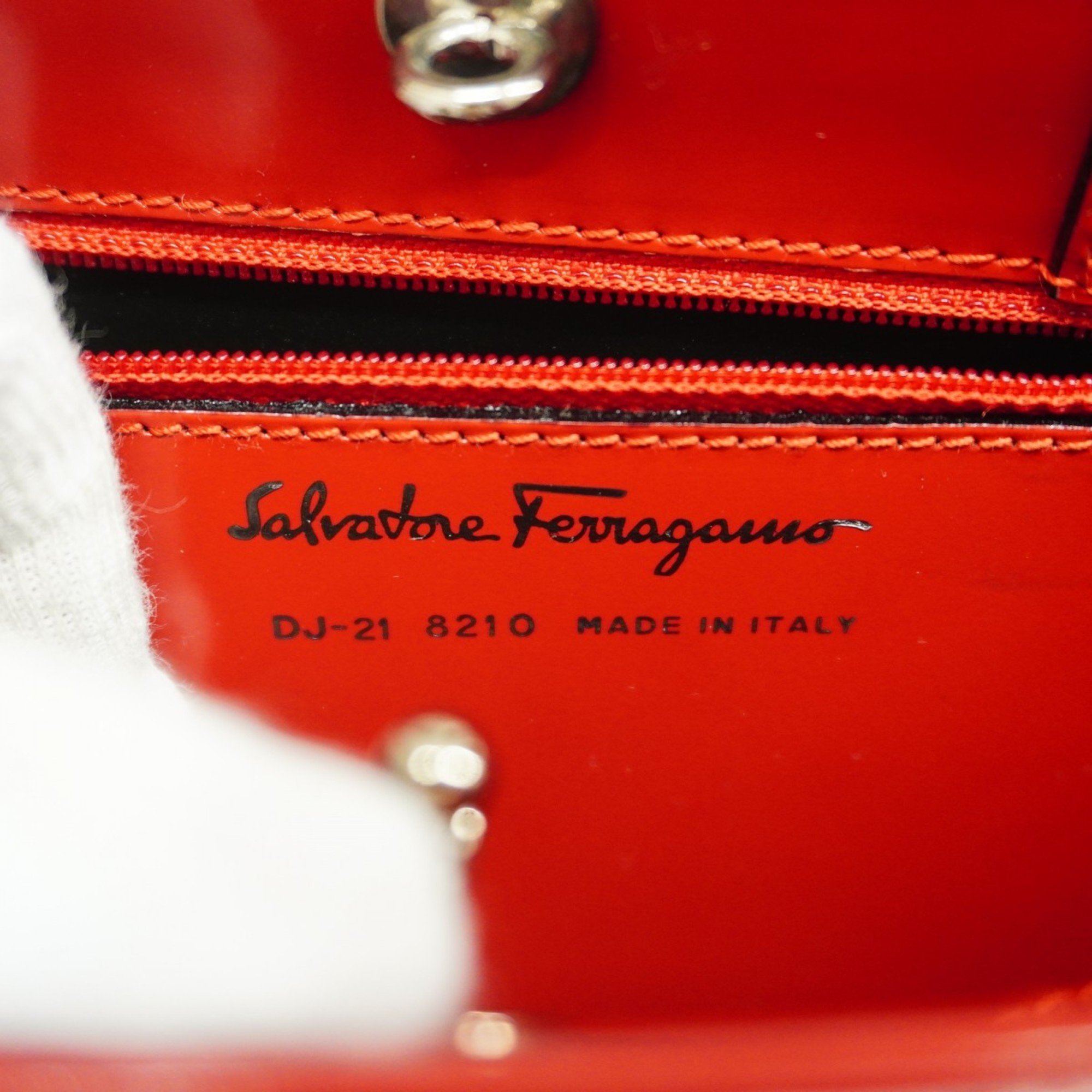 Salvatore Ferragamo handbag leather red ladies