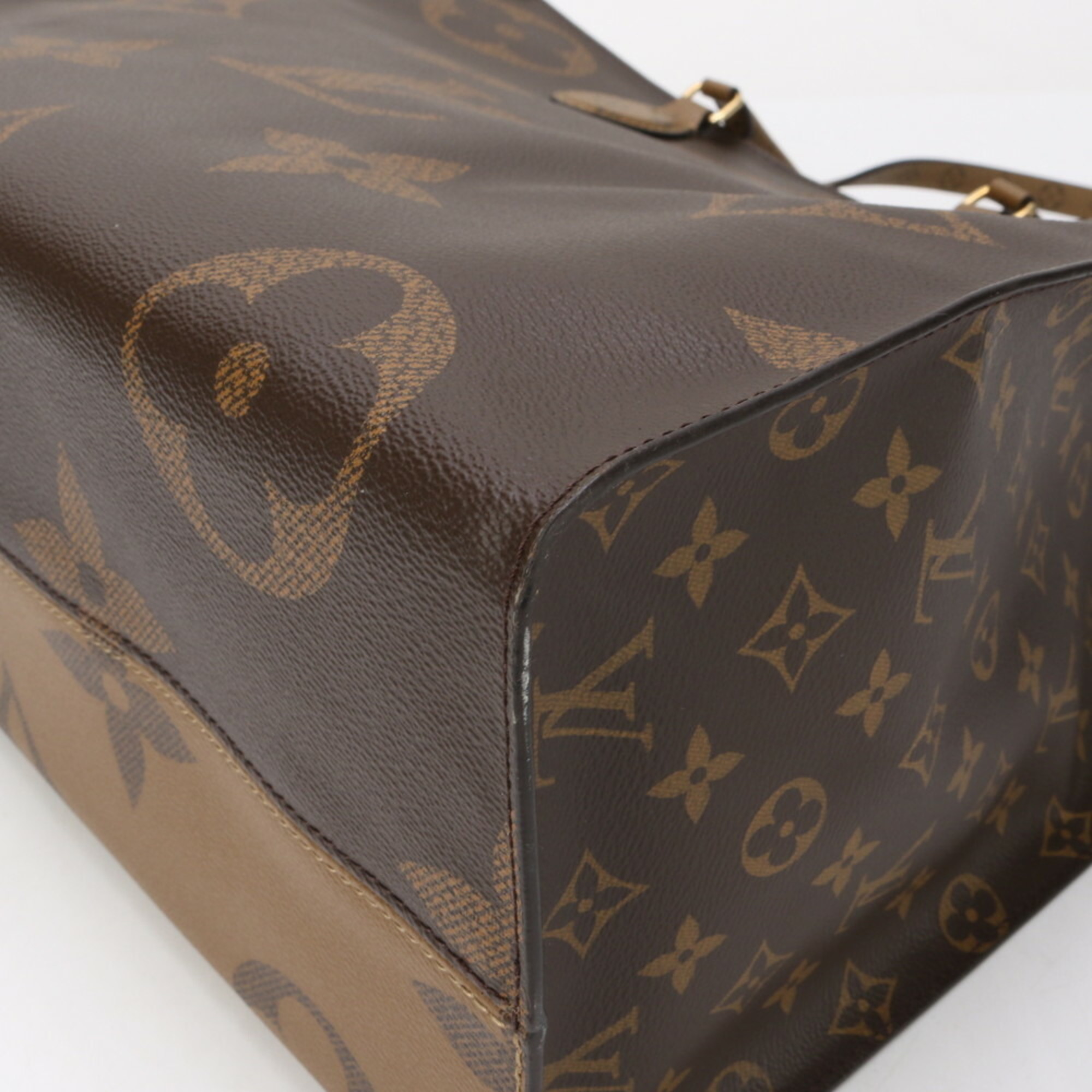 Louis Vuitton Monogram Giant Reverse On-the-Go GM Leather Men's