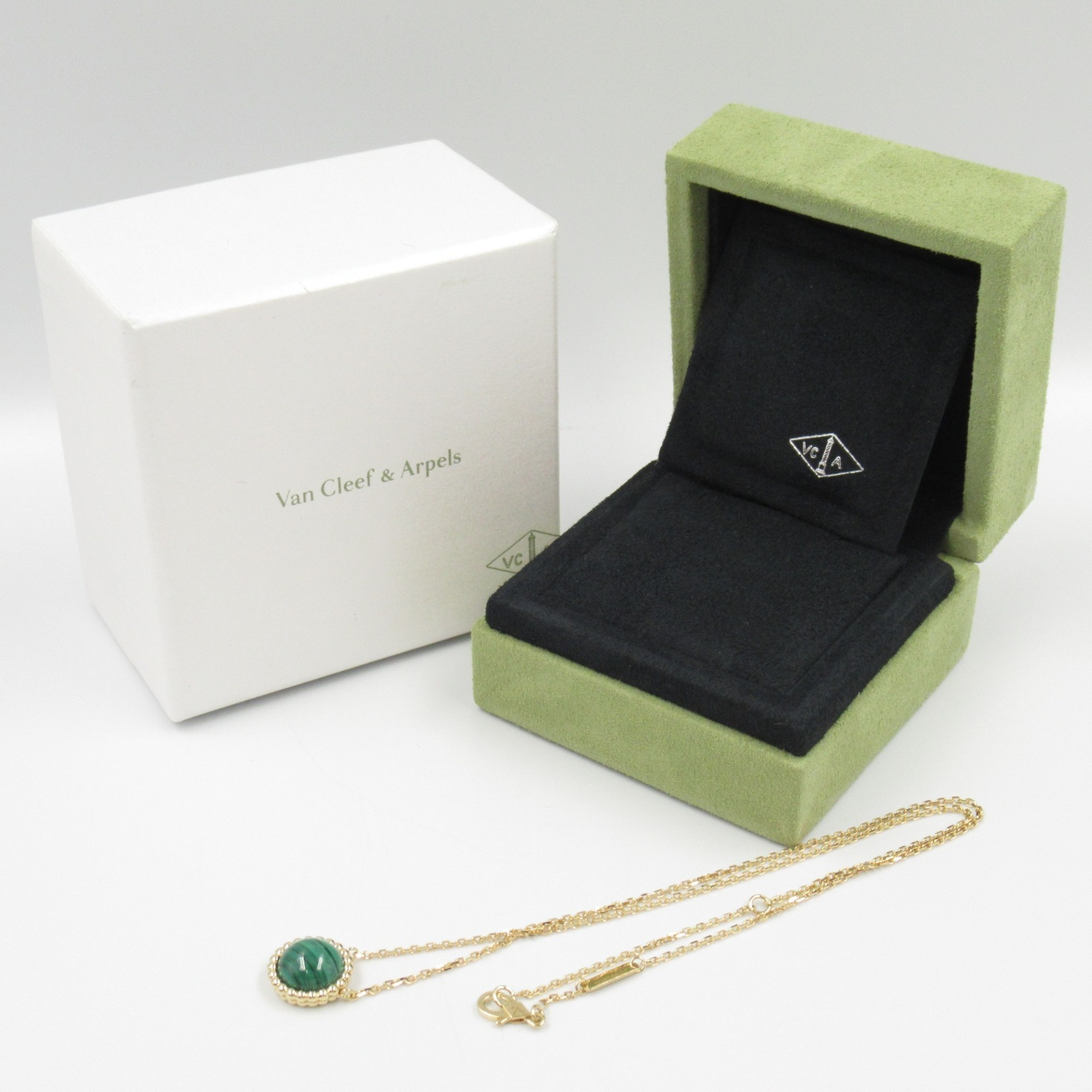 Van Cleef & Arpels Perlée Couleur Malachite Necklace K18 (Yellow Gold) Women's Green