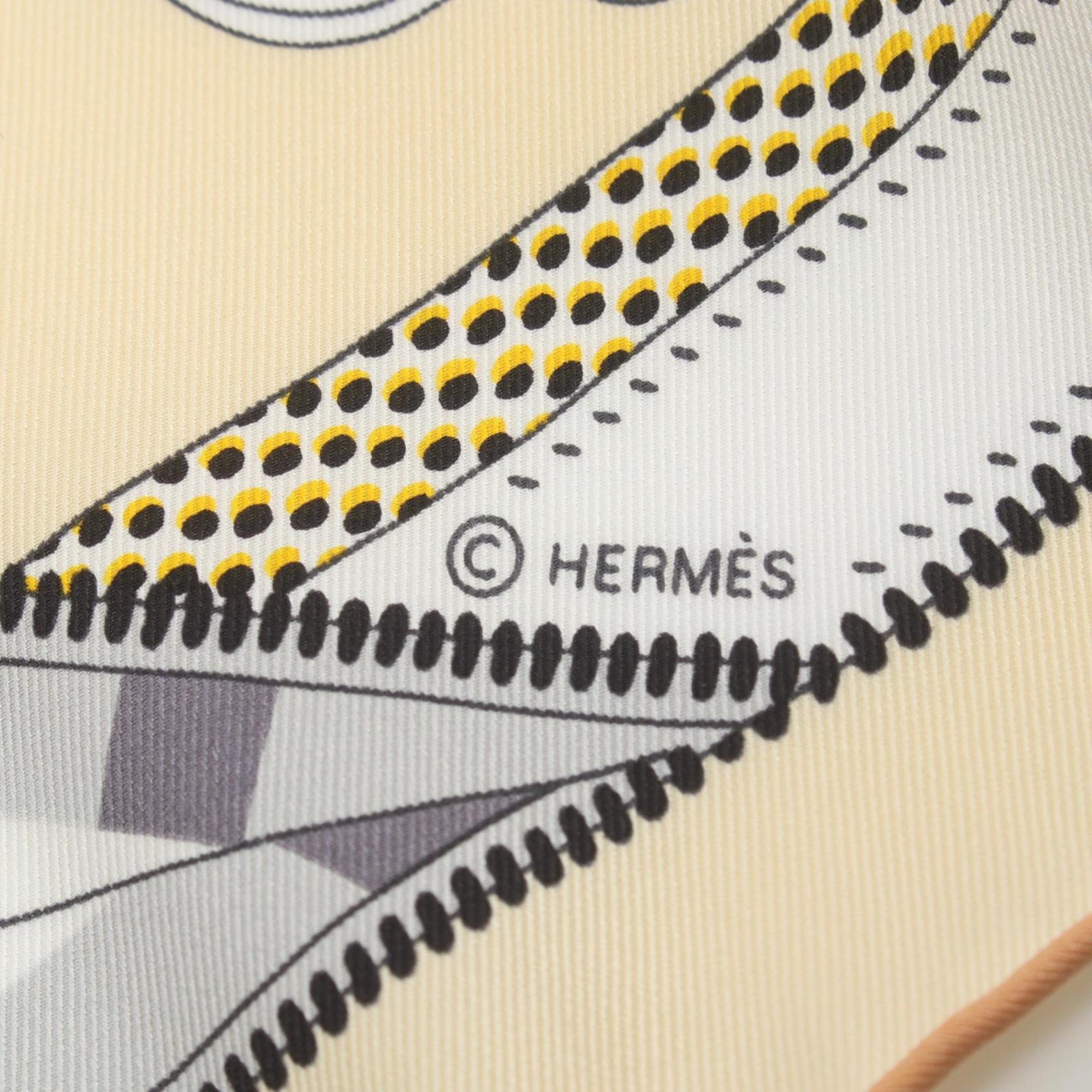 Hermes HERMES Carré 70 CONFORT EN AUTOMOBILE Scarf Silk Women's Beige White Grey