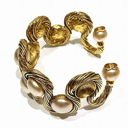 CHANEL fake pearl accessory bangle for women