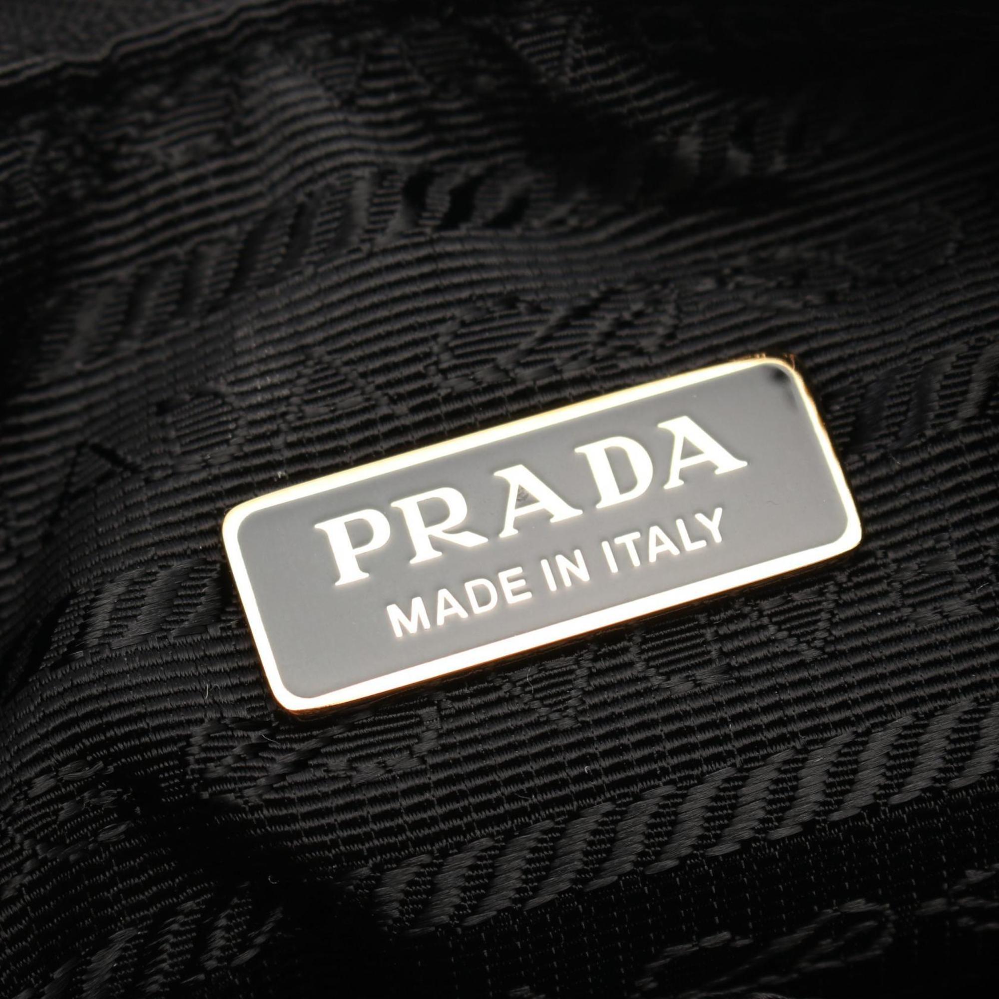 PRADA TESSUTO IMPUNTU Re-Edition 1995 Chain Re-Nylon Shoulder Bag Nylon Saffiano Leather Women's Black 1BC2042AOSF0002