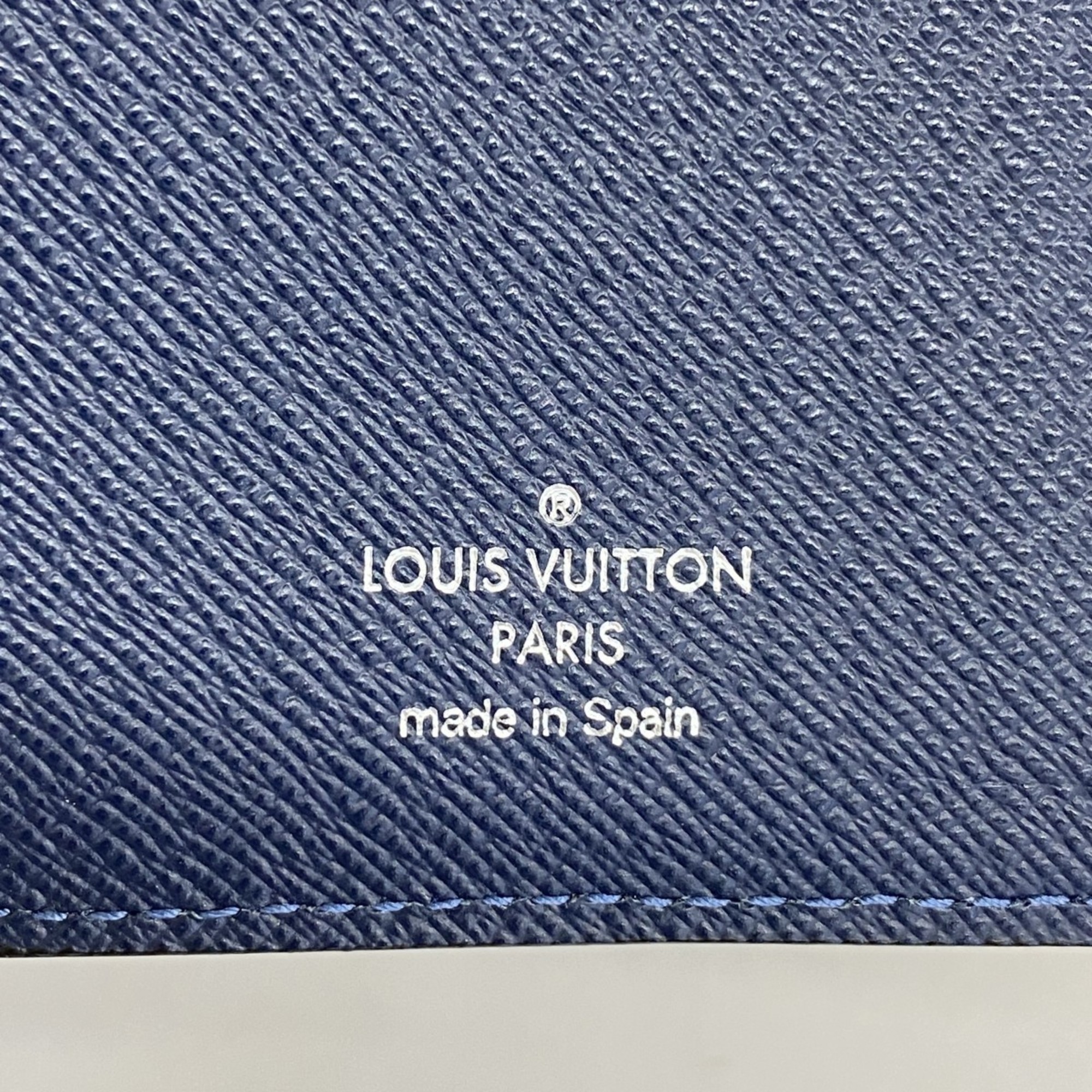 Louis Vuitton Long Wallet Epi Portefeuille Brazza M63511 Noir Men's