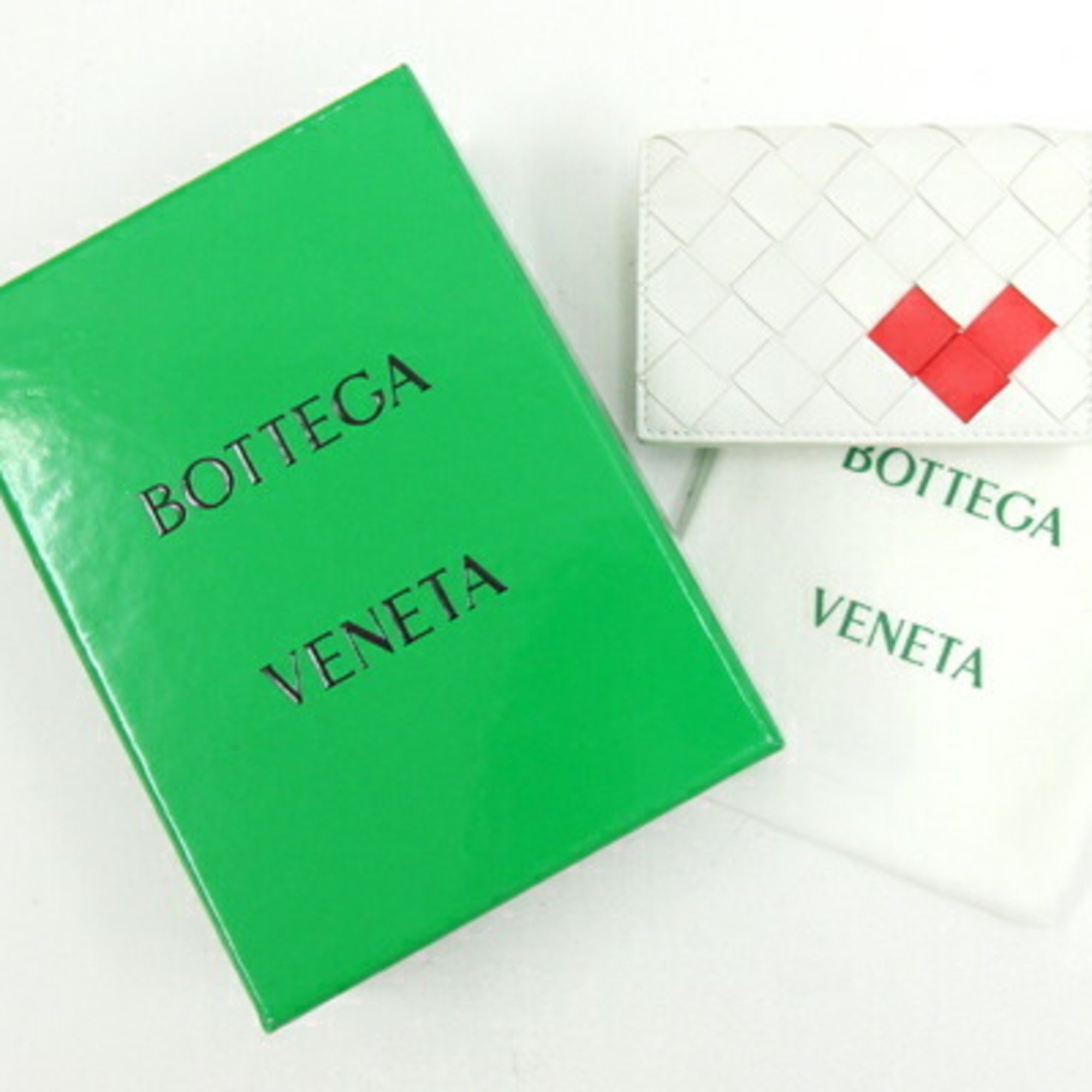 Bottega Veneta Business Card Holder Valentine's Day Limited Edition Intrecciato Case 667141 White Red Leather Pass Heart Women's BOTTEGA VENETA