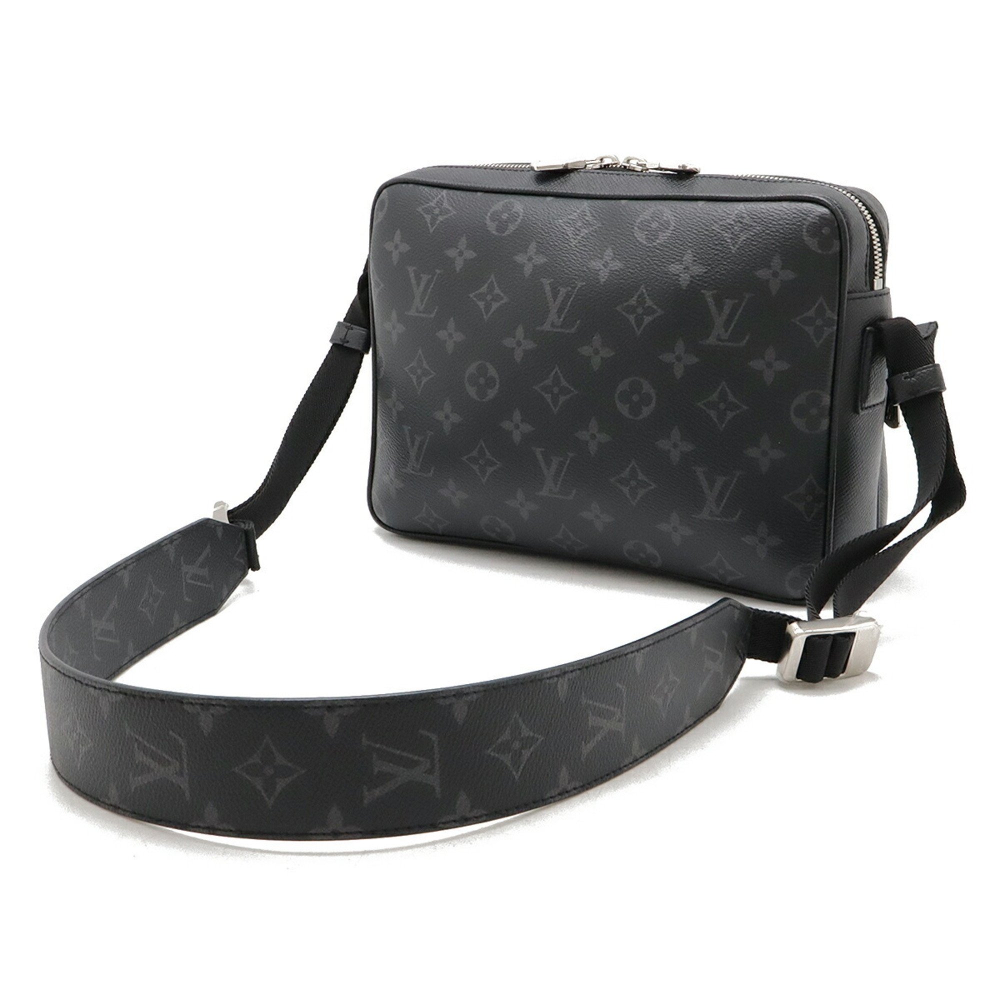 LOUIS VUITTON Louis Vuitton Taigarama Eclipse Outdoor PM Shoulder Bag Noir Black M30233