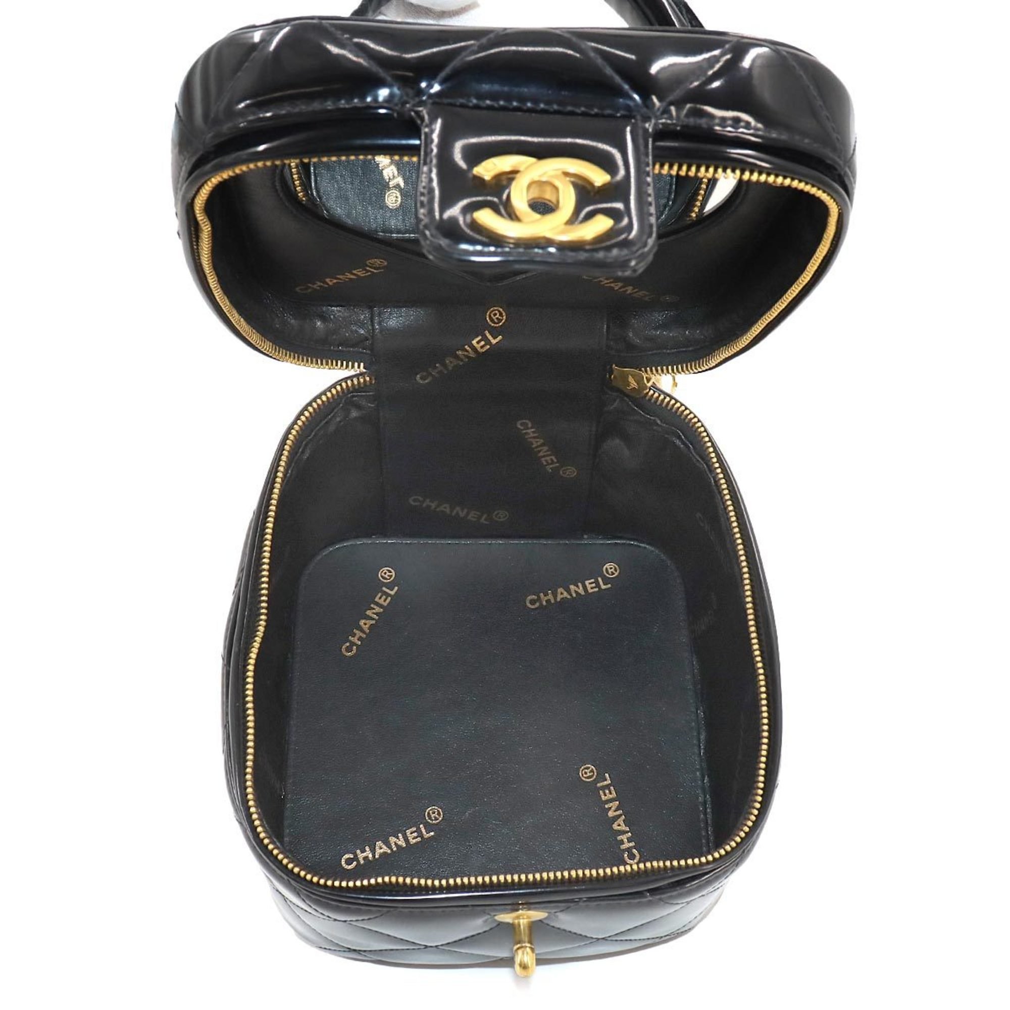 CHANEL Matelasse Vanity Hand Bag Enamel Black Gold Hardware