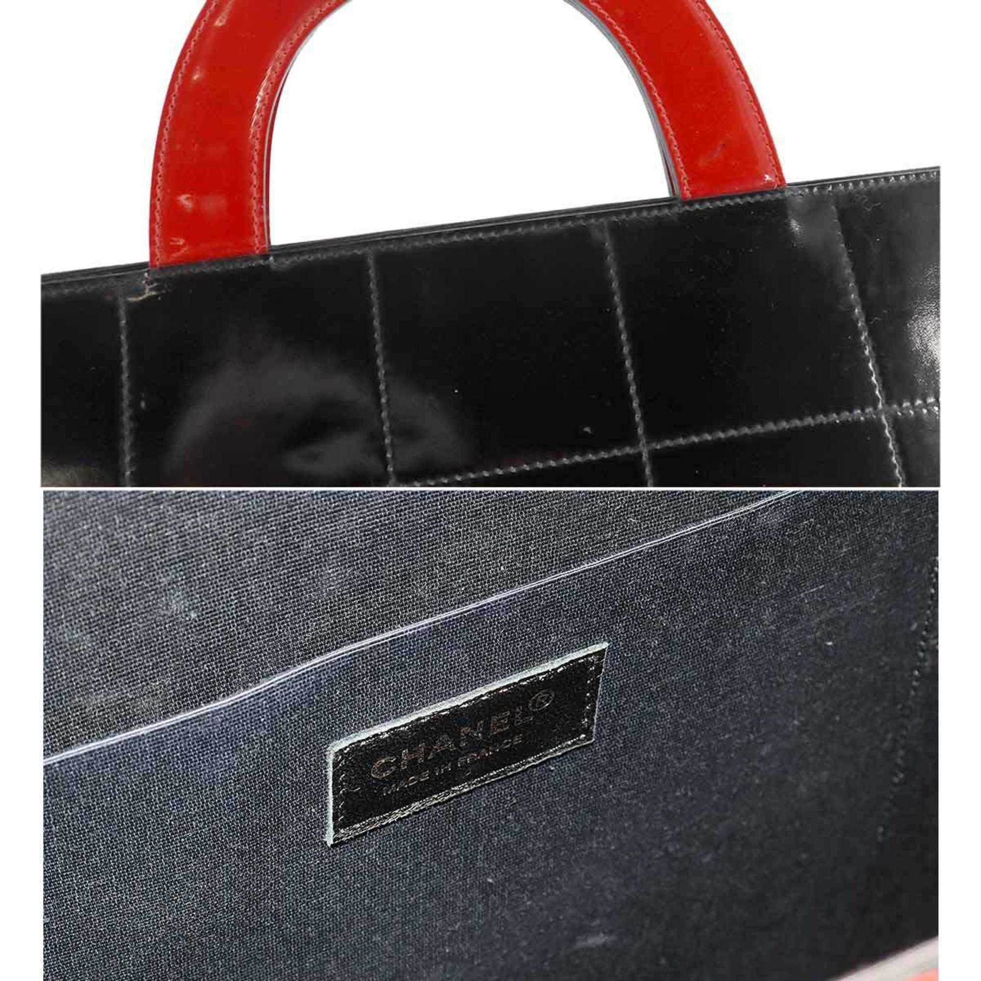 CHANEL Chocolate Bar Mademoiselle Patent Leather Red Black Metal Fittings Tote Bag