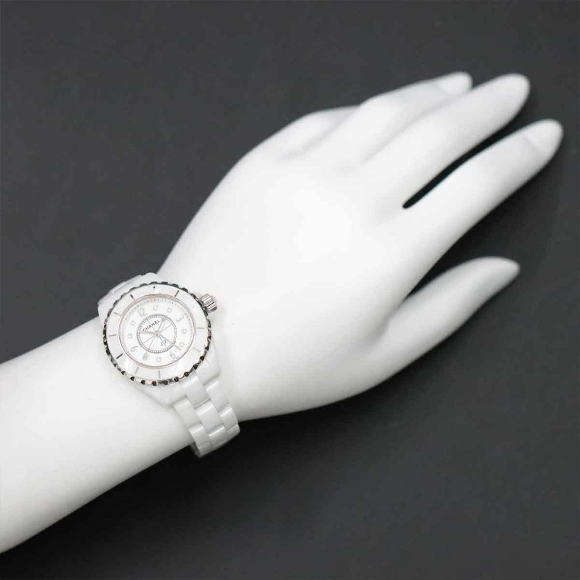 CHANEL J12 33mm H2422 Ladies Watch 8P Diamond White Shell Ceramic Quartz