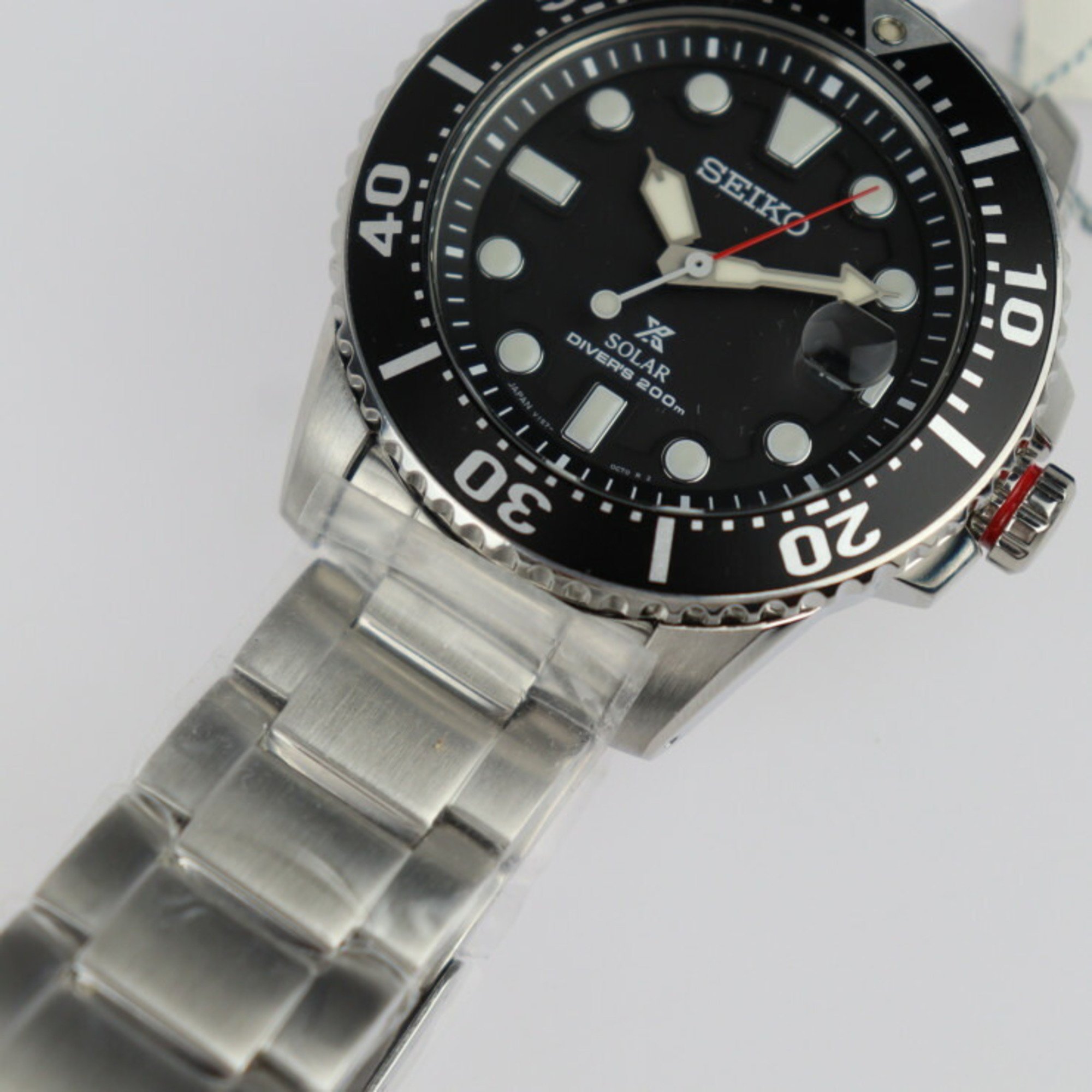 SEIKO PROSPEX Diver Scuba Watch SBDJ017 Stainless Steel Silver Black Dial Date Solar 200m Water Resistant V157-0BT0