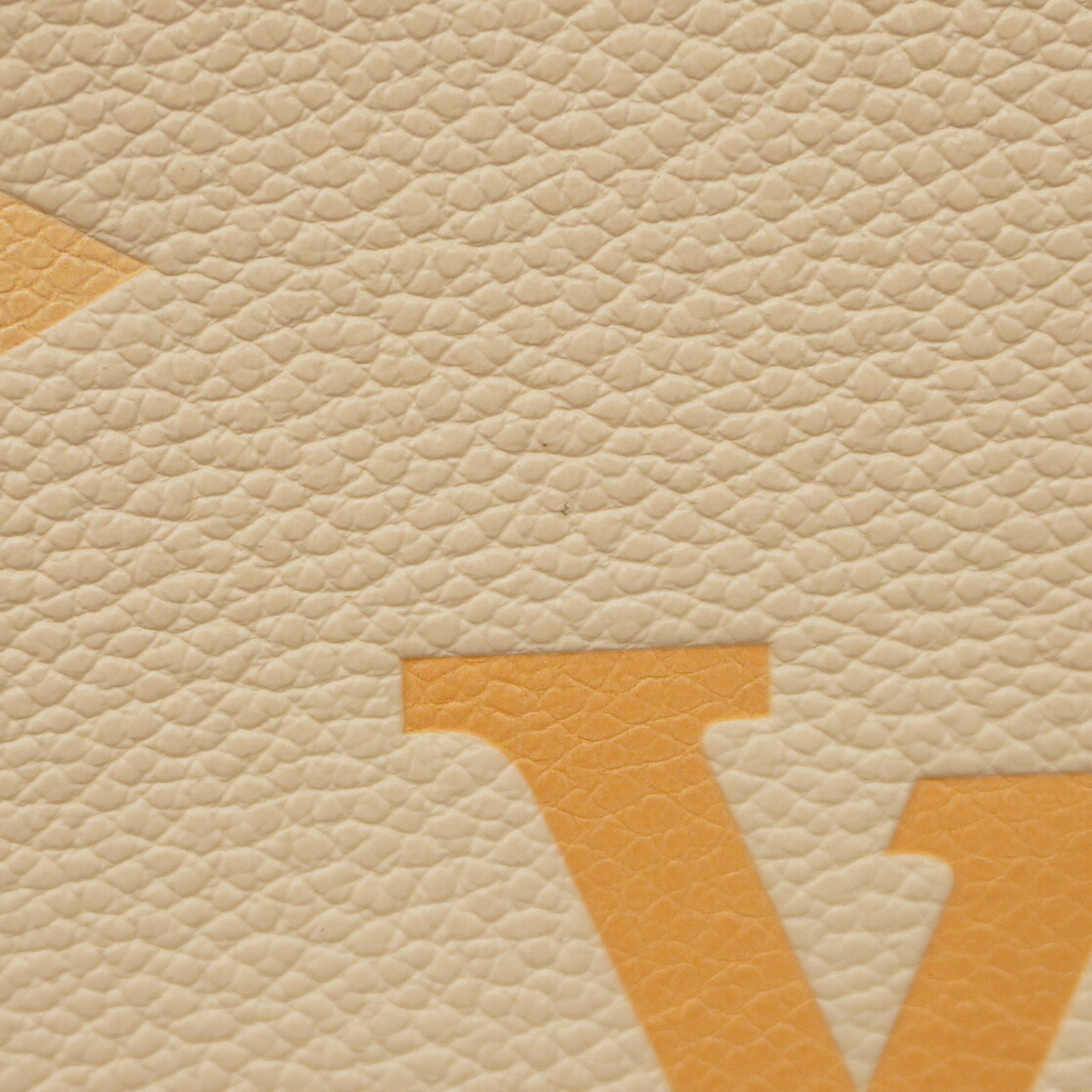 Louis Vuitton Tote Bag Monogram Empreinte On the Go MM M45717 Crème Saffron Ladies