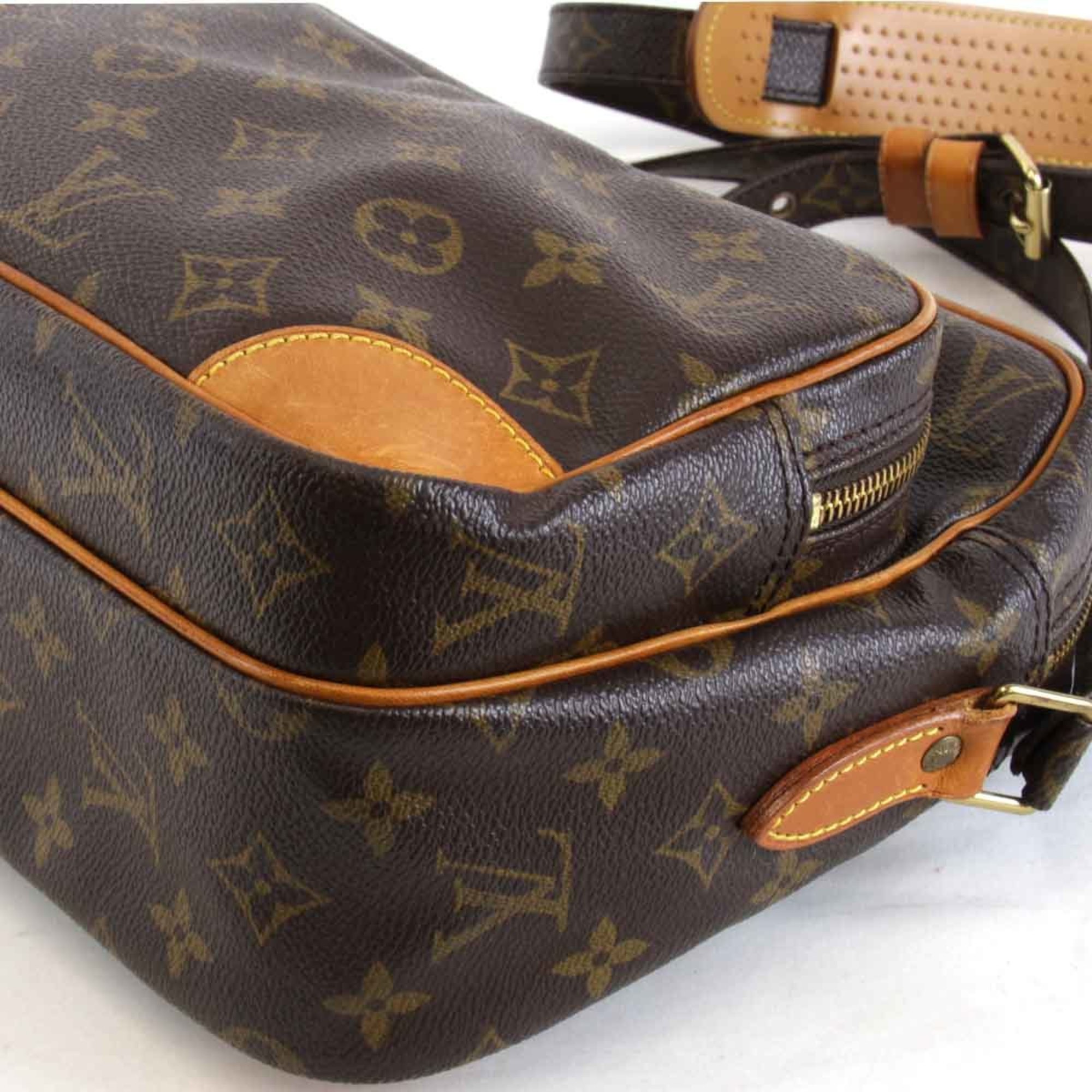 LOUIS VUITTON Louis Vuitton Nile M45244 Shoulder Bag Monogram Canvas Brown Women's