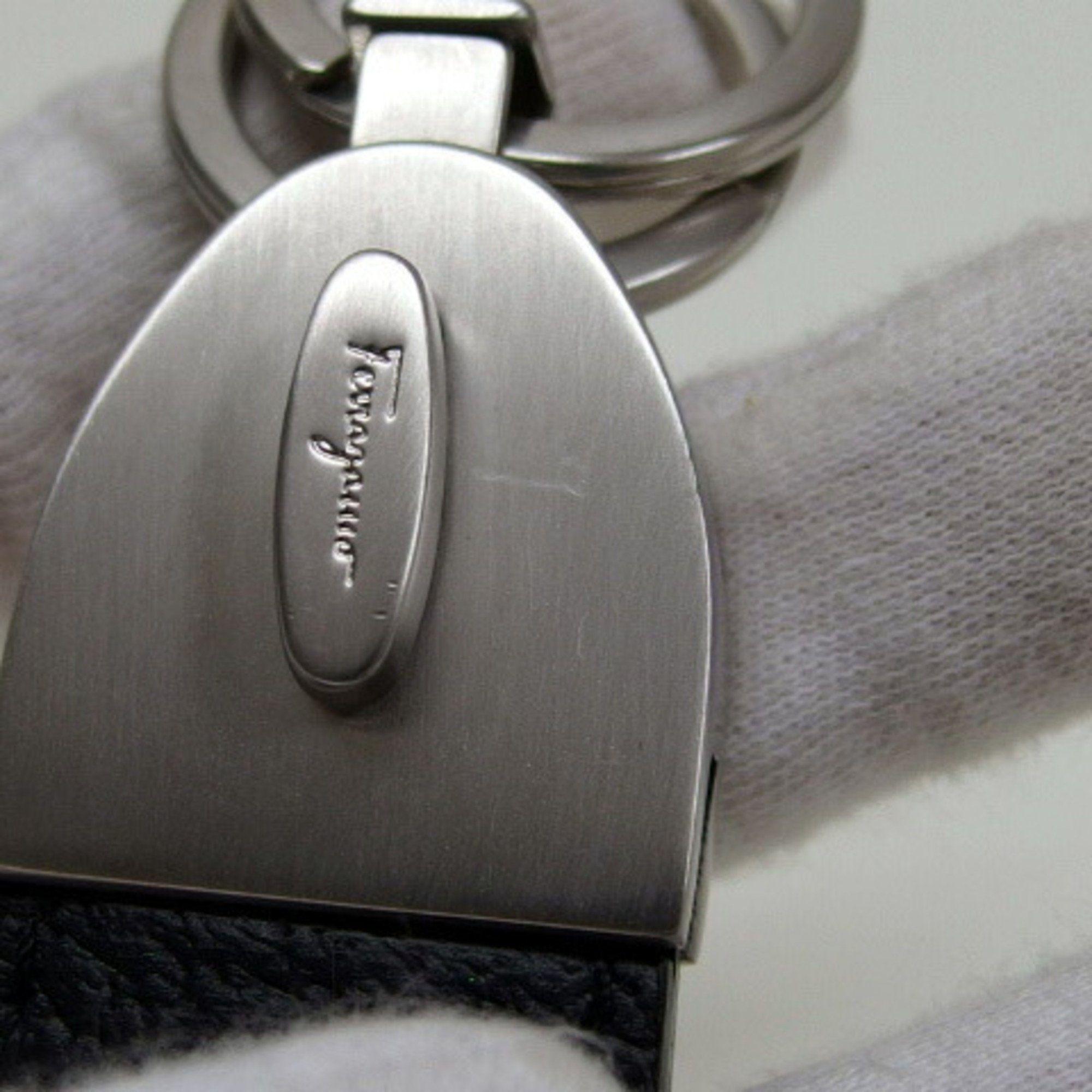 Salvatore Ferragamo Gancini double key ring tag motif