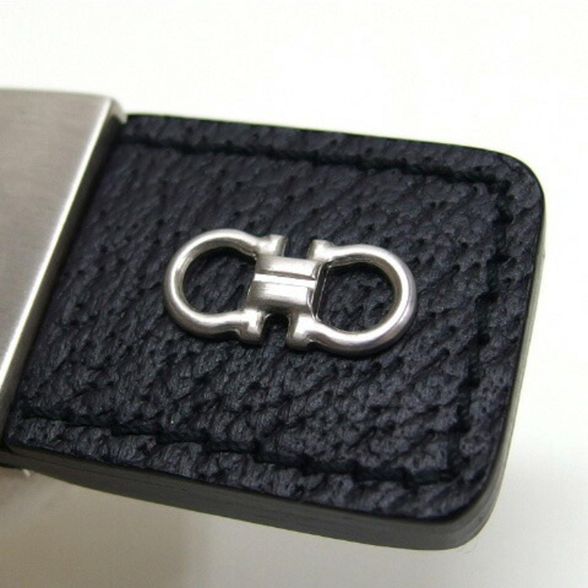 Salvatore Ferragamo Gancini double key ring tag motif