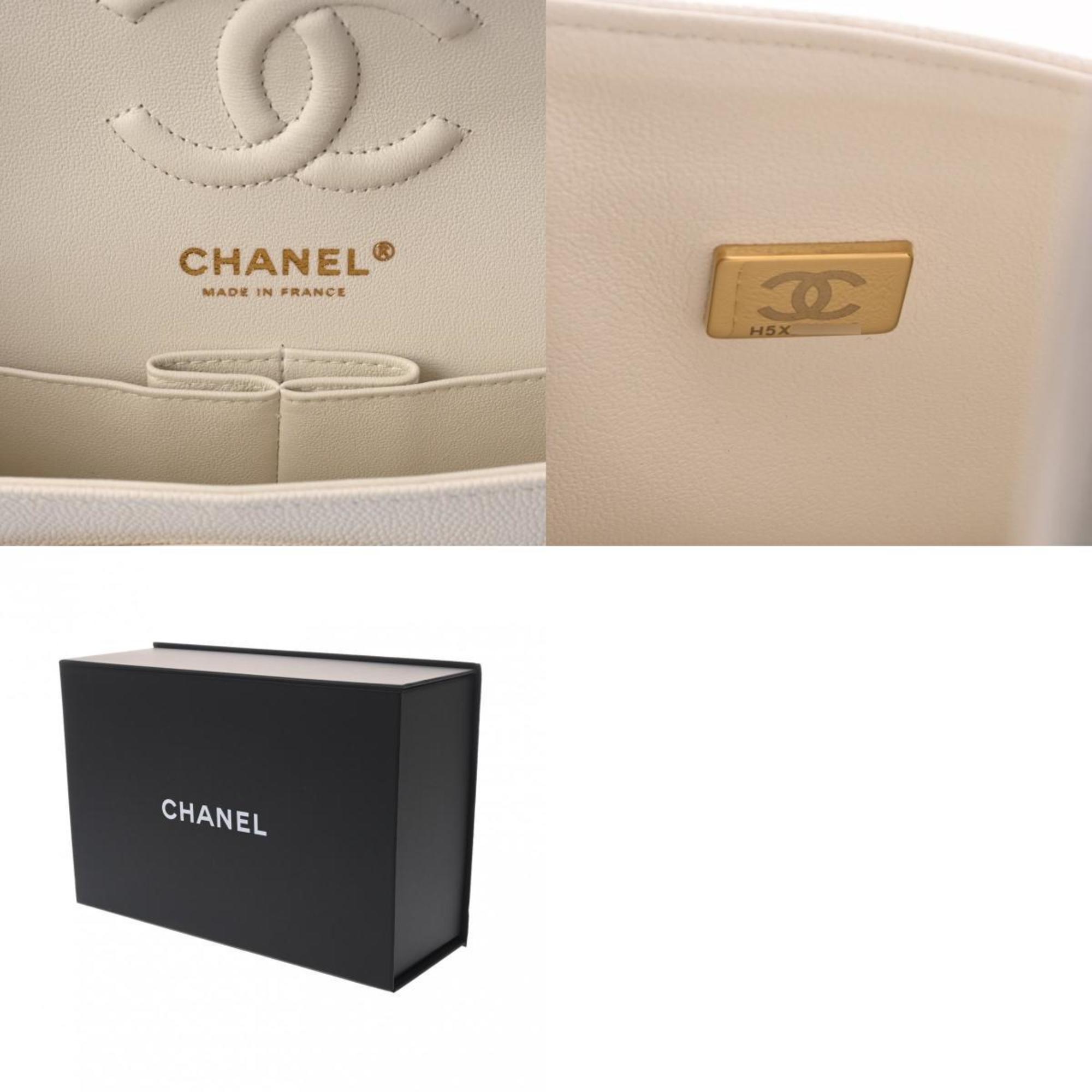 CHANEL Chanel Matelasse Chain Shoulder 23cm Double Flap White A01113 Women's Caviar Skin Bag