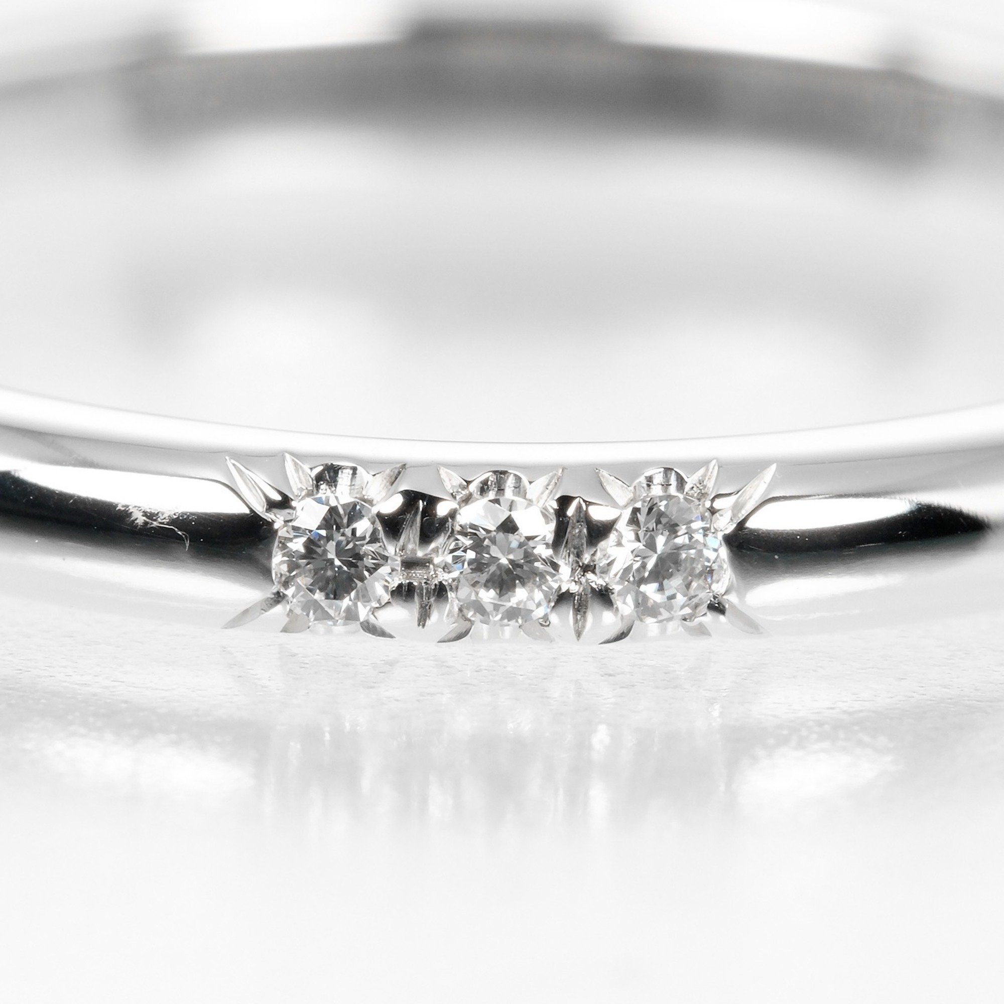 Tiffany TIFFANY & Co. Classic Band Size 9 Ring 2mm Model Pt950 Platinum 3P Diamond Approx. 3.15g