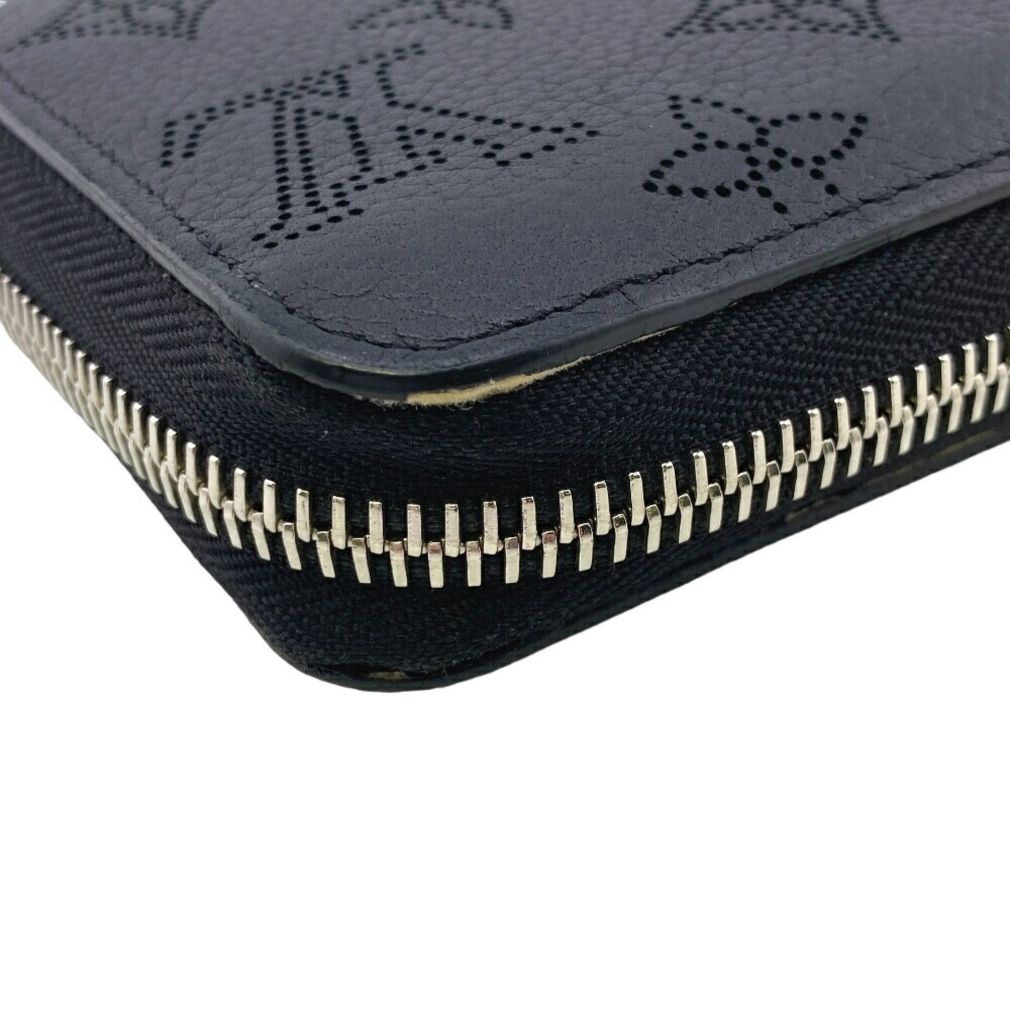 LOUIS VUITTON M61867 Zippy Wallet Round Calf Black Mahina Long Unisex