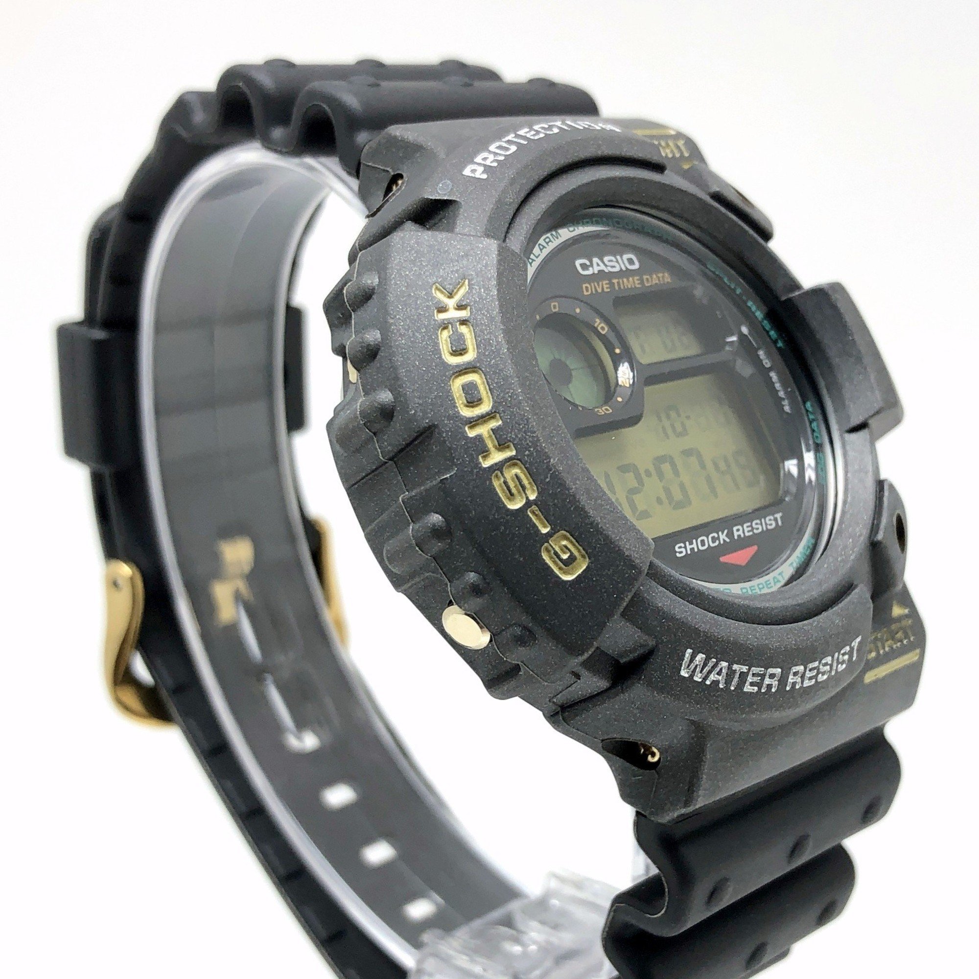 G-SHOCK CASIO Watch DW-6300B-8 FROGMAN First generation Frogman Dark metallic gray Gunmetal Green miniature bulb Released November 1994 Mikunigaoka store