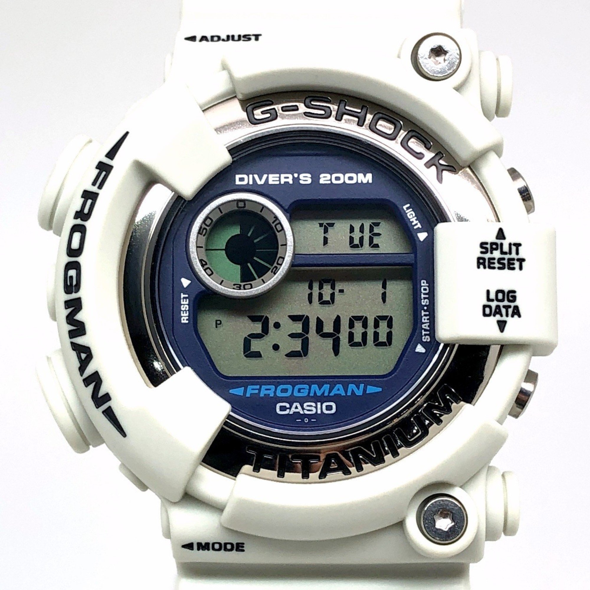 G-SHOCK CASIO Watch DW-8200LG-8 FROGMAN Men in White Gray Frogman Frog Diving EL Released May 2000 Mikunigaoka Store