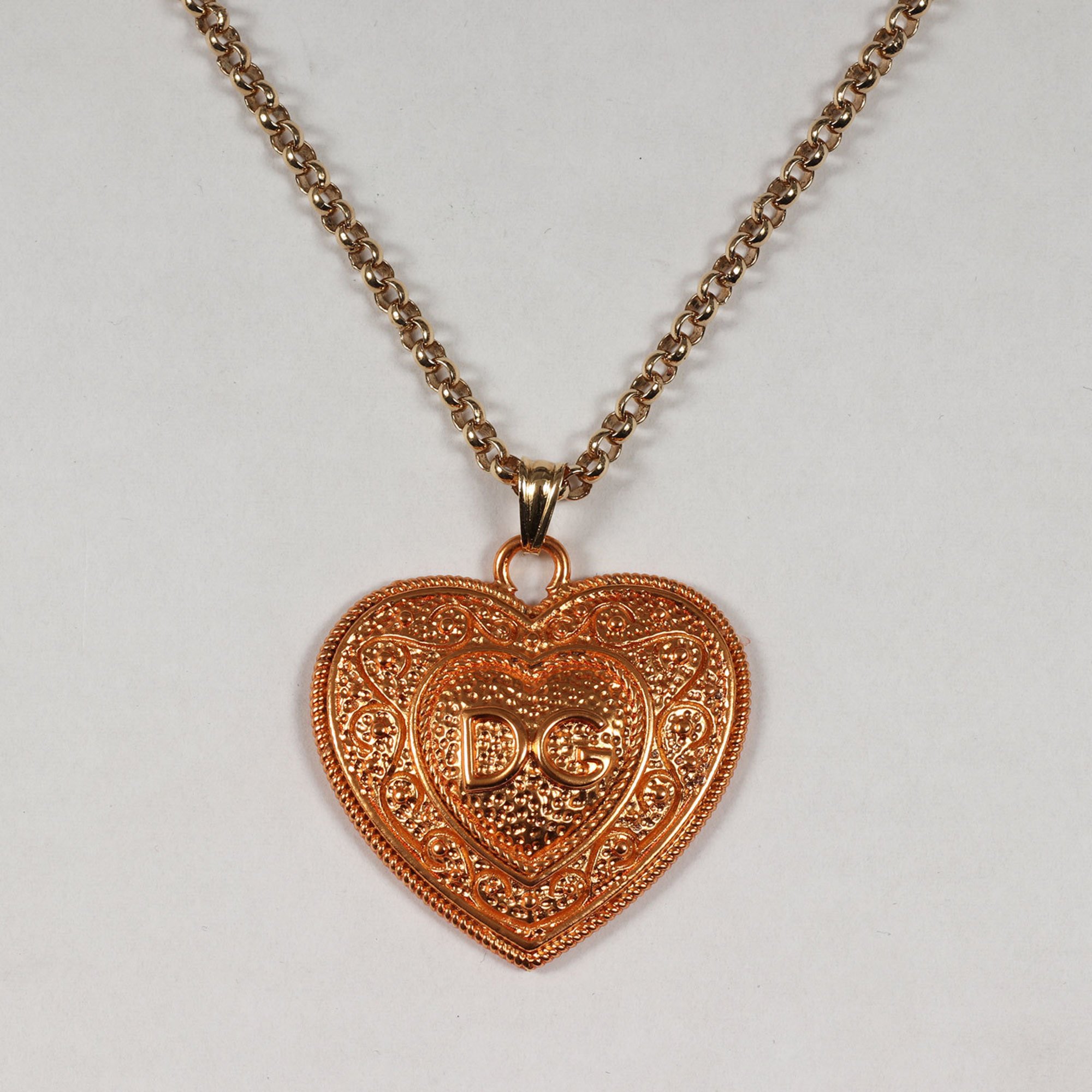 Dolce & Gabbana DOLCE&GABBANA DG Heart motif pendant necklace / Gold