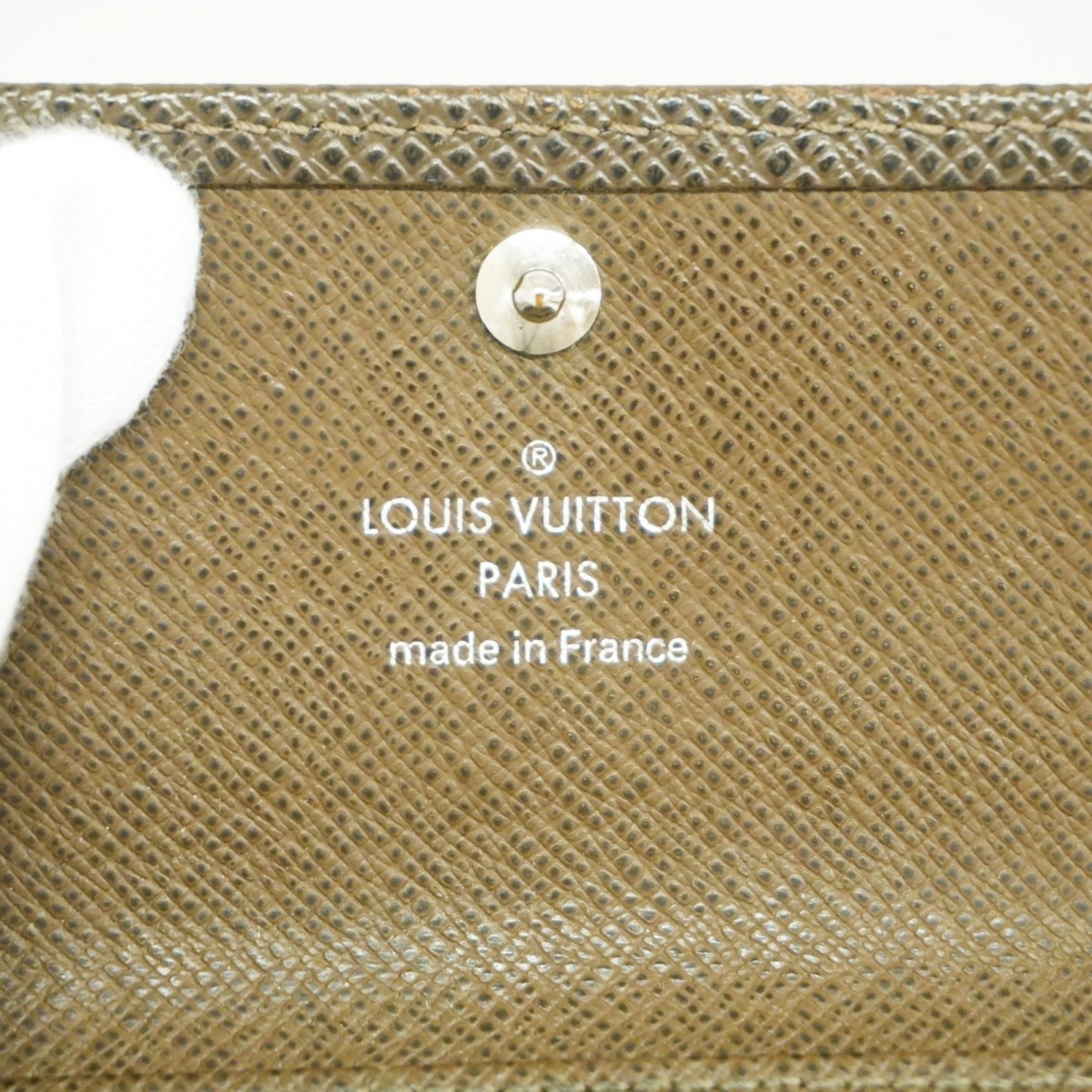 Louis Vuitton Key Case Taiga Multicle 6 M30538 Grizzly Men's