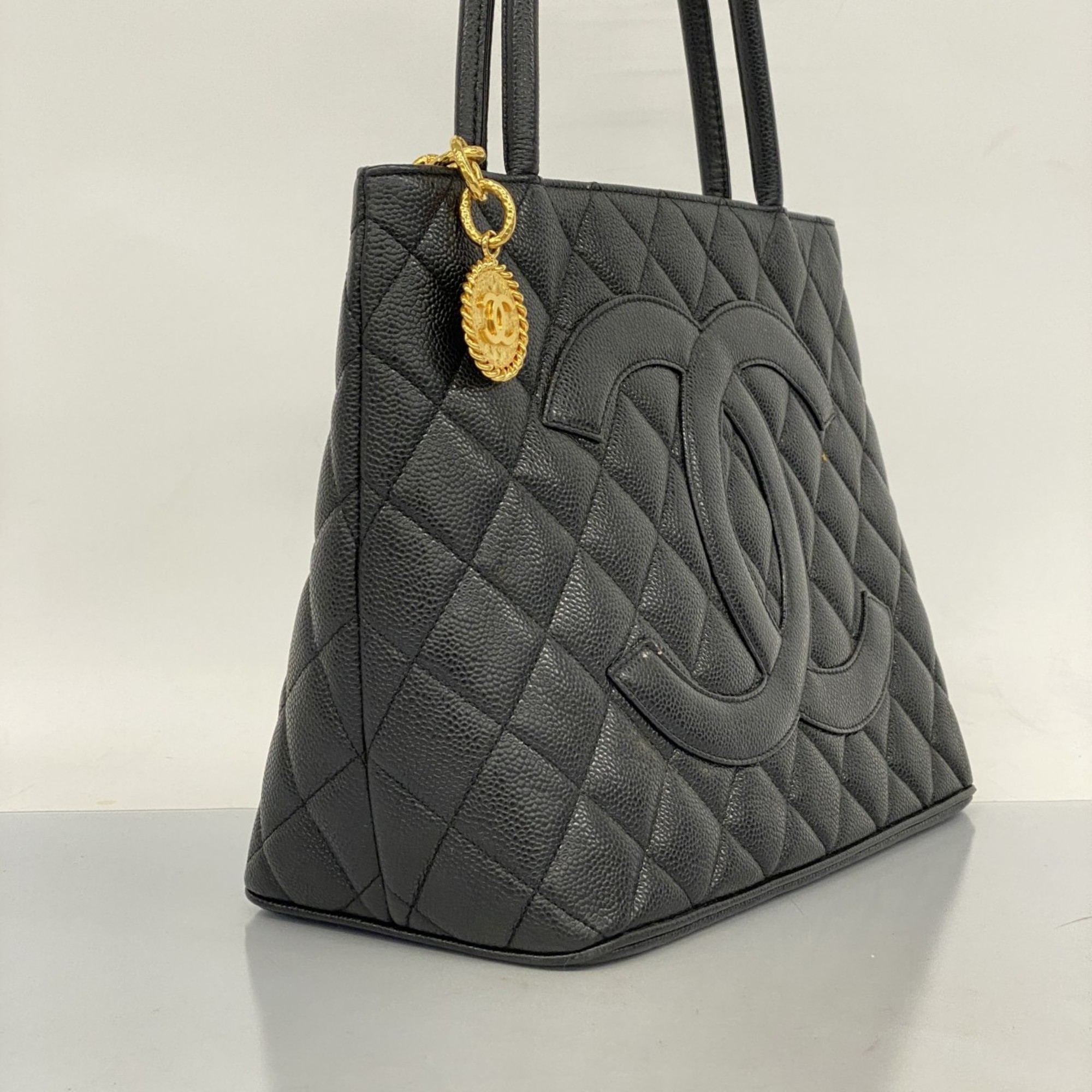 Chanel Tote Bag Reproduction Caviar Skin Black Women's